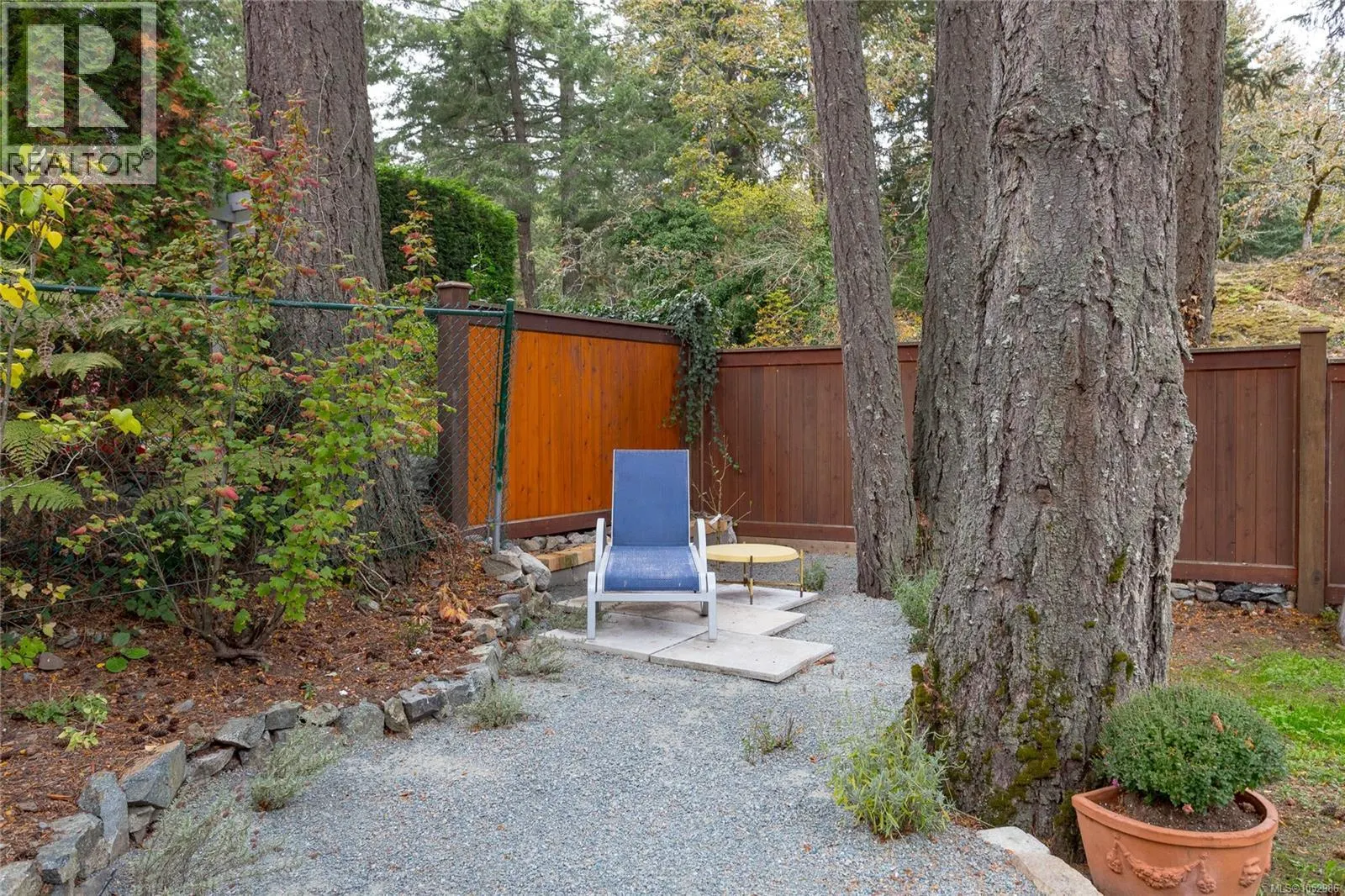 1043 Pondwood Lane