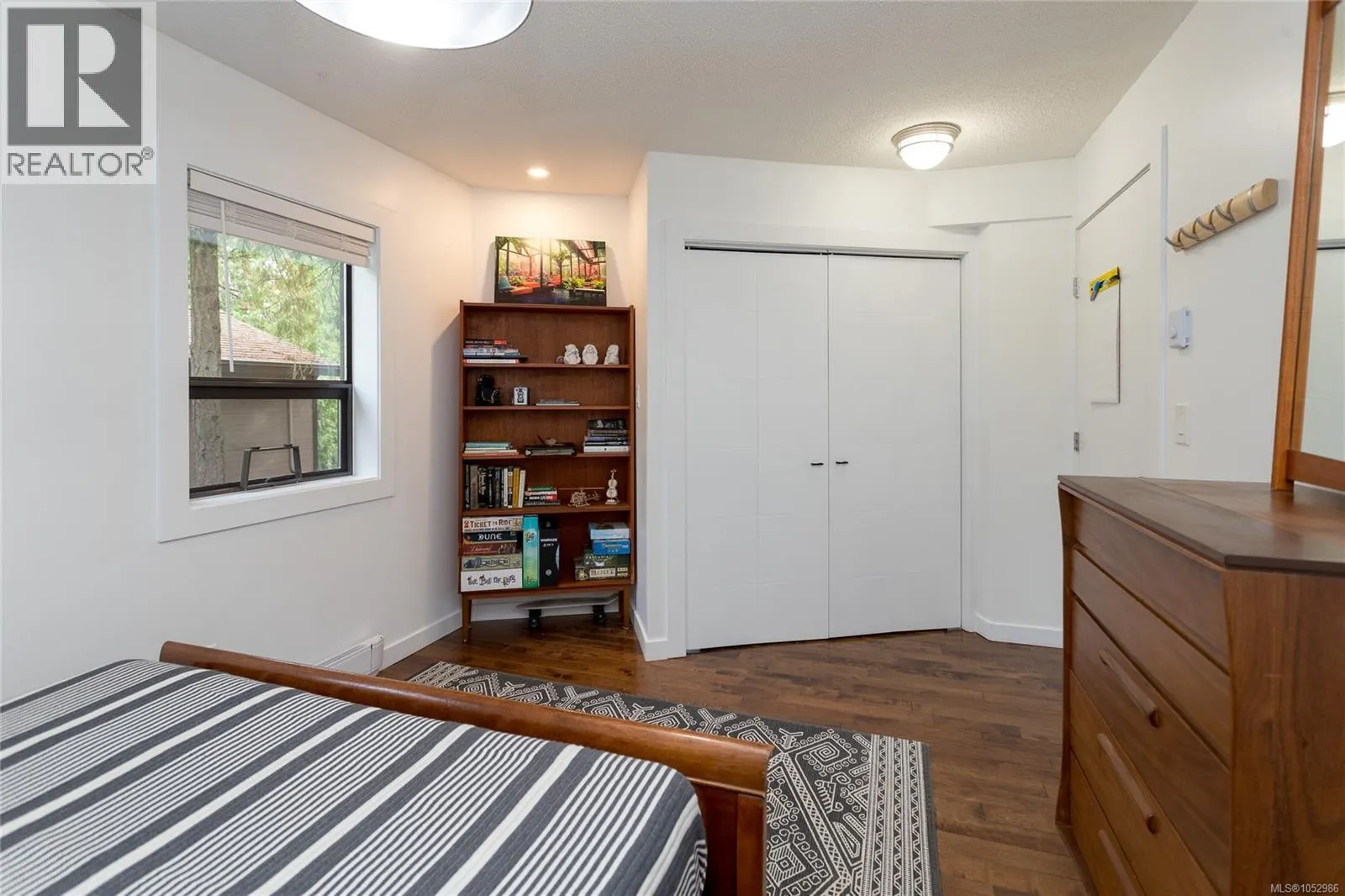 1043 Pondwood Lane