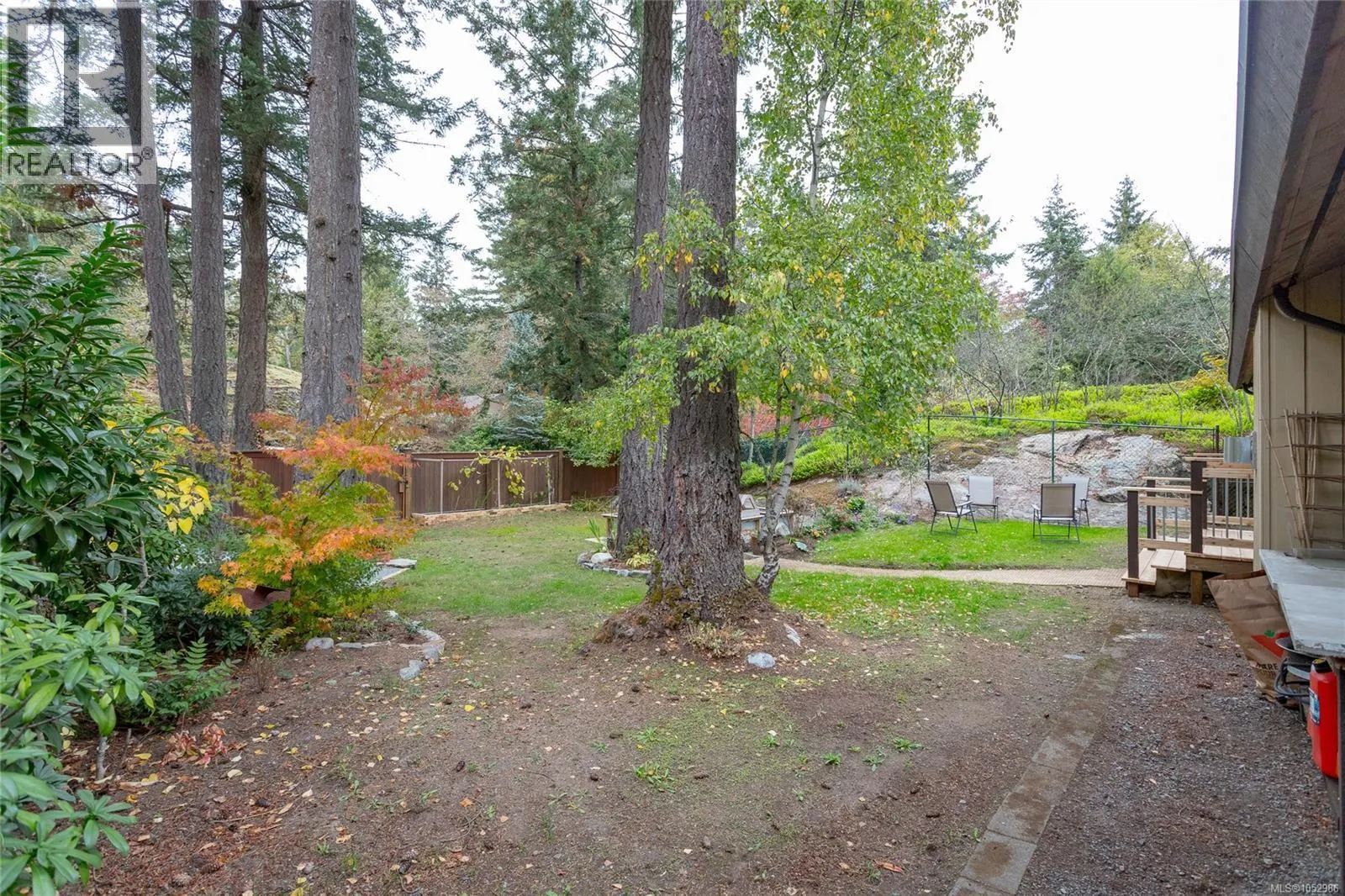 1043 Pondwood Lane