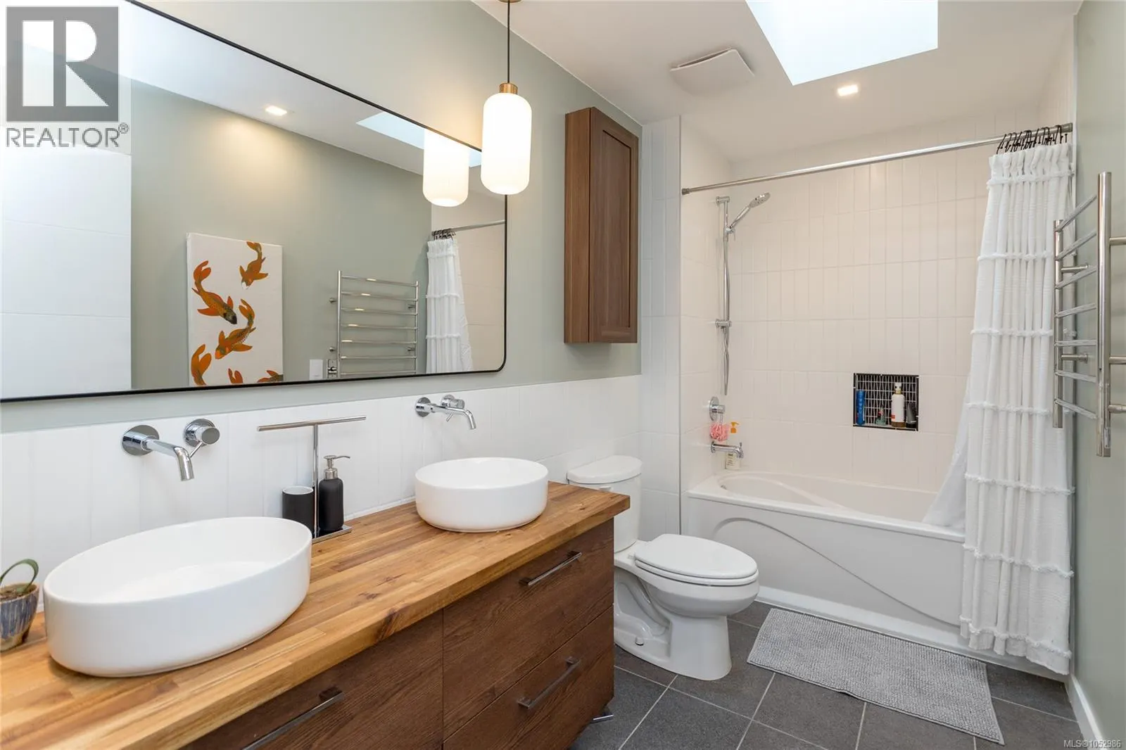 1043 Pondwood Lane
