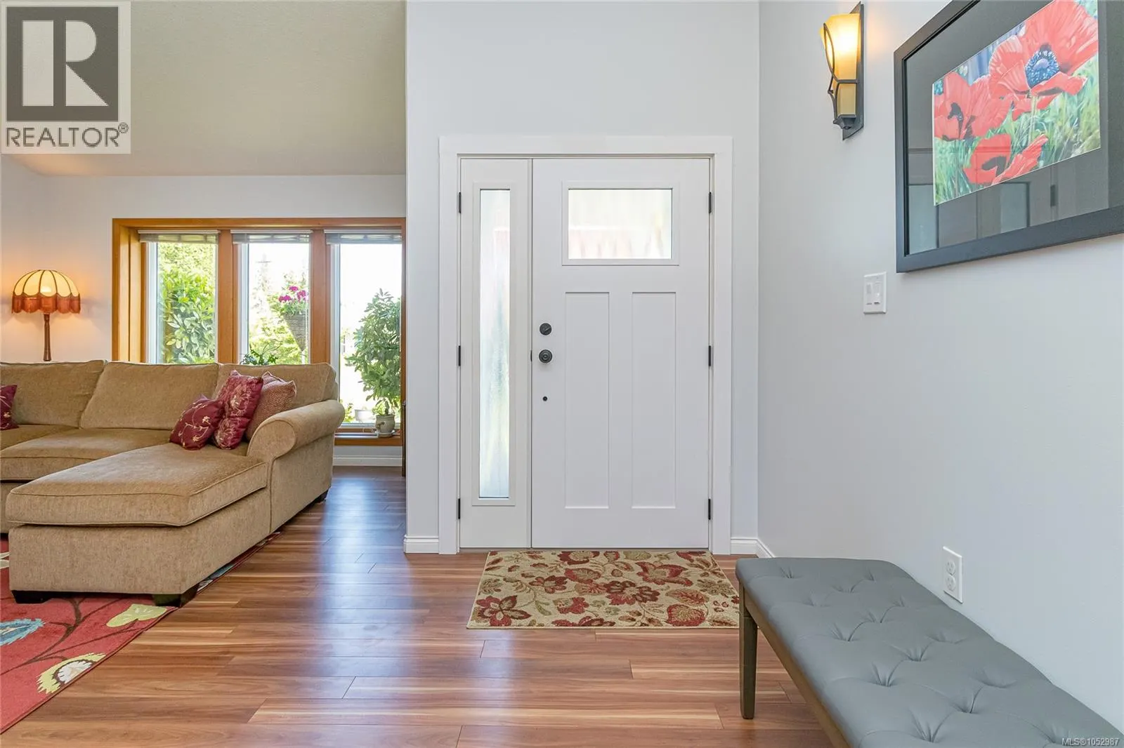 810 Colonia Dr