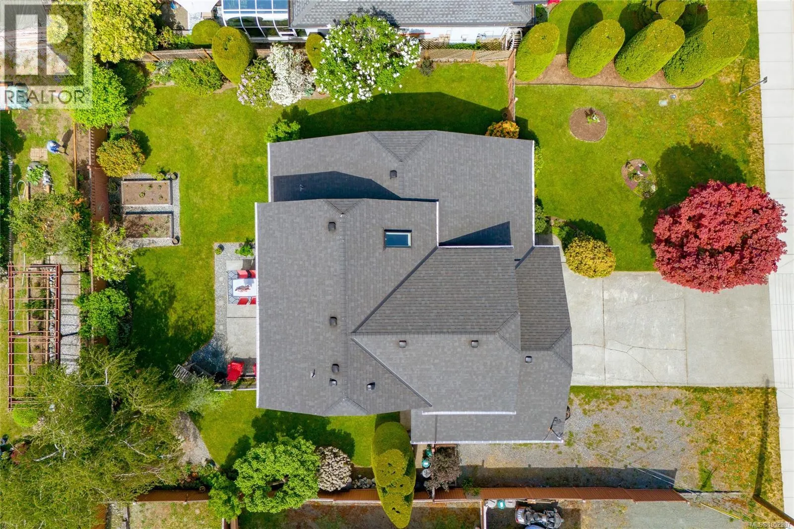 810 Colonia Dr