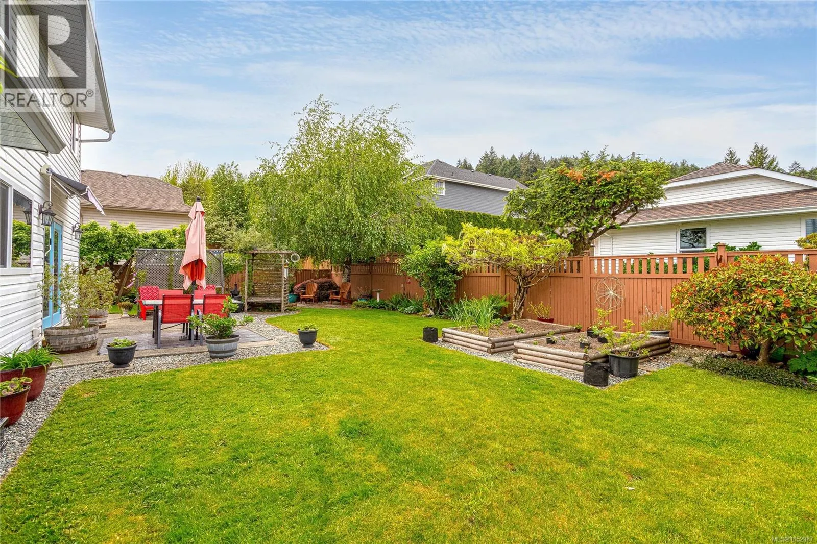 810 Colonia Dr