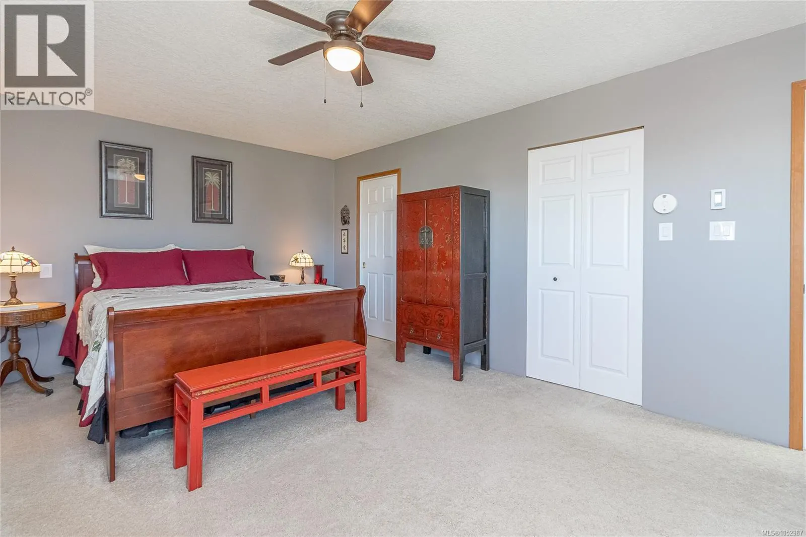 810 Colonia Dr