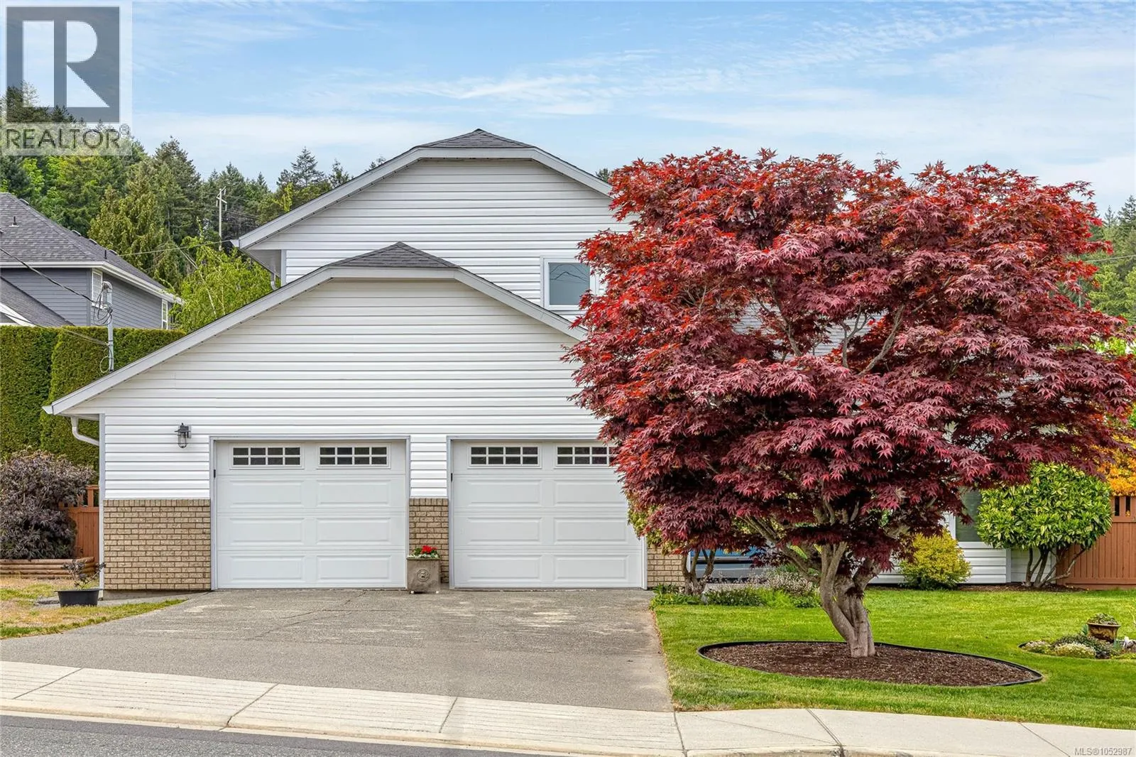 810 Colonia Dr