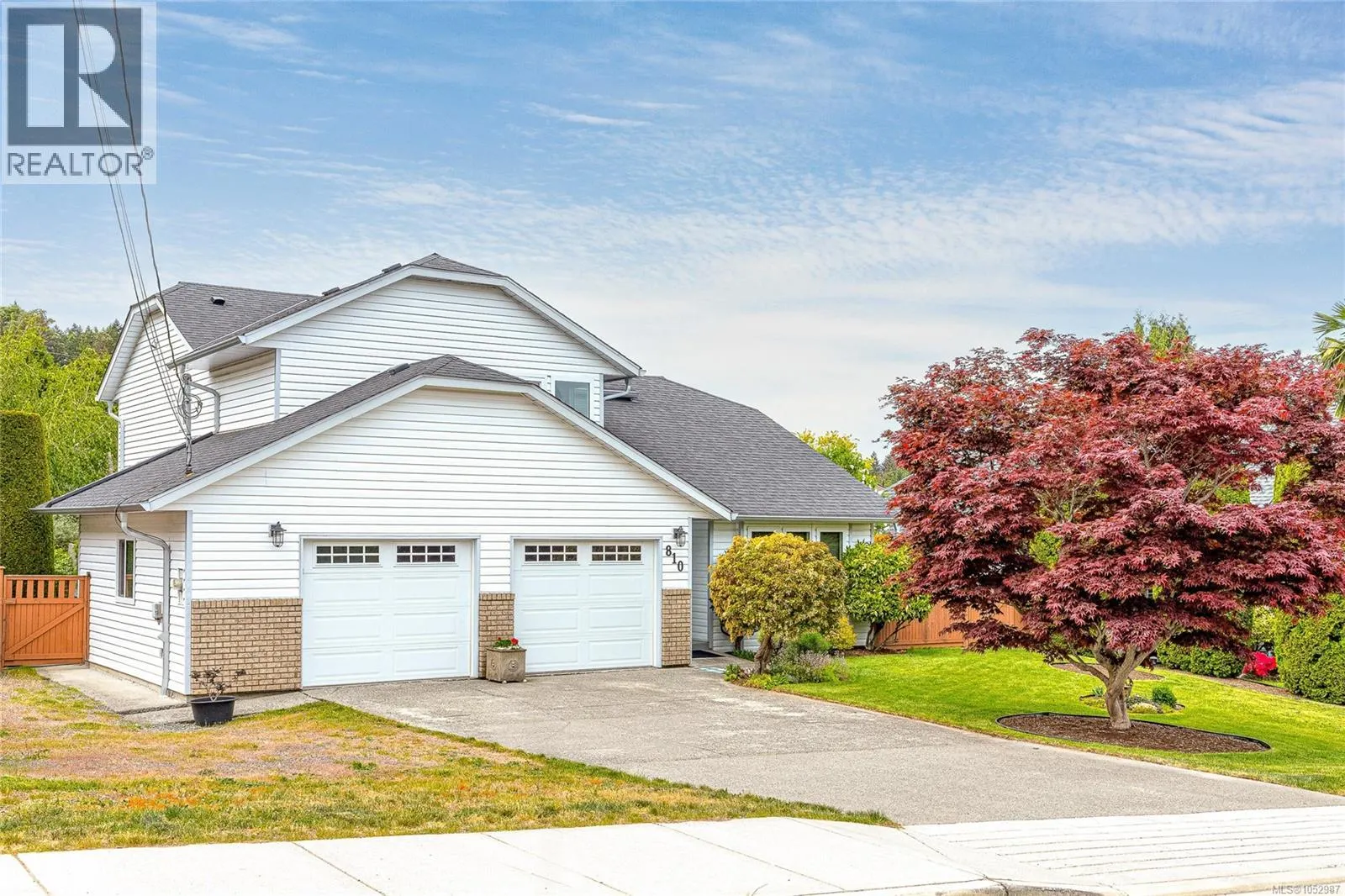 810 Colonia Dr