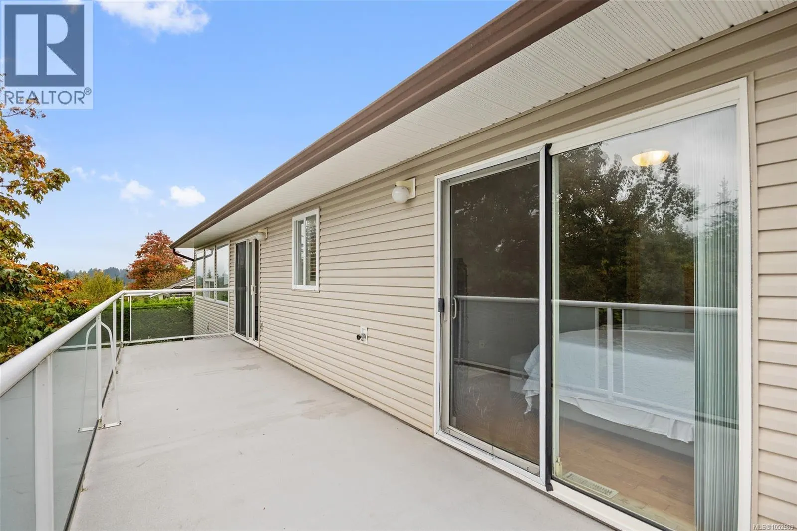 1157 View Pl