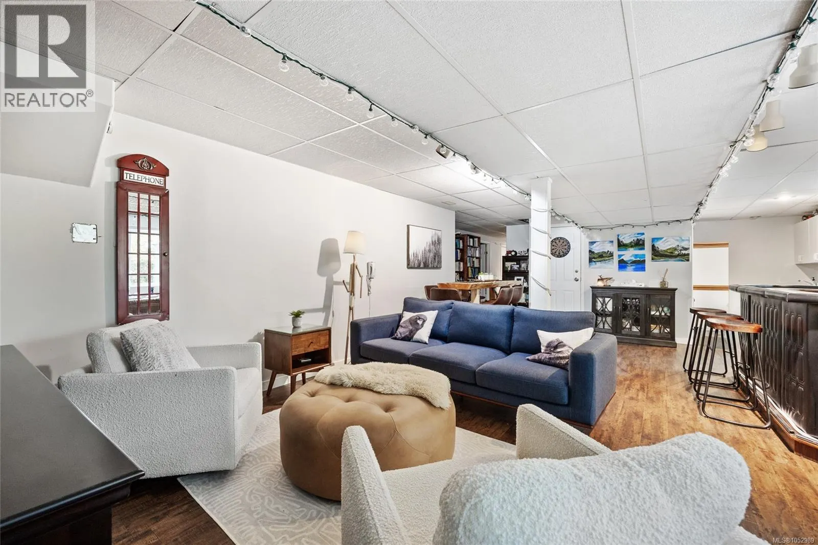 1157 View Pl