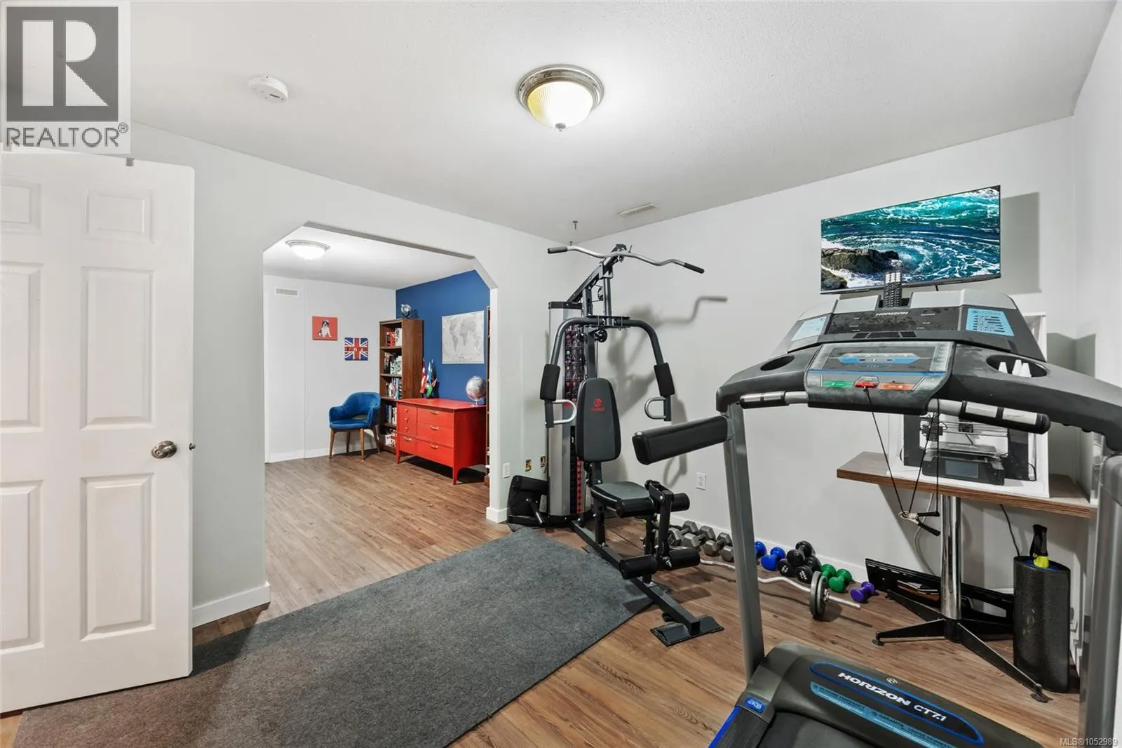 1157 View Pl