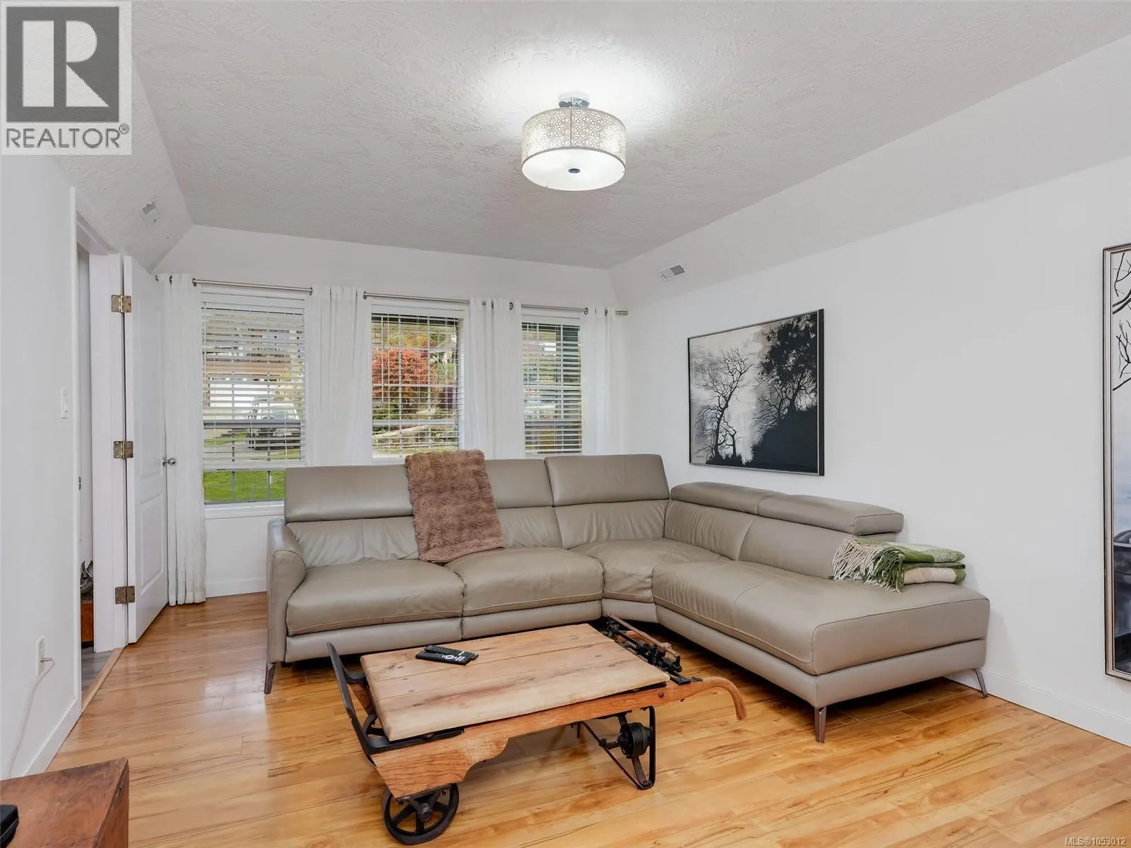 1464 Patricia Pl