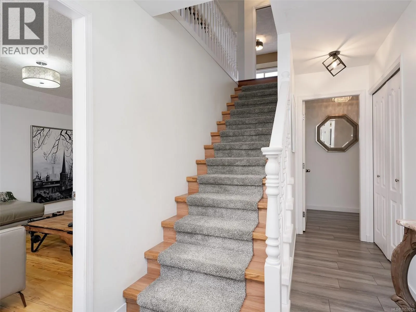 1464 Patricia Pl