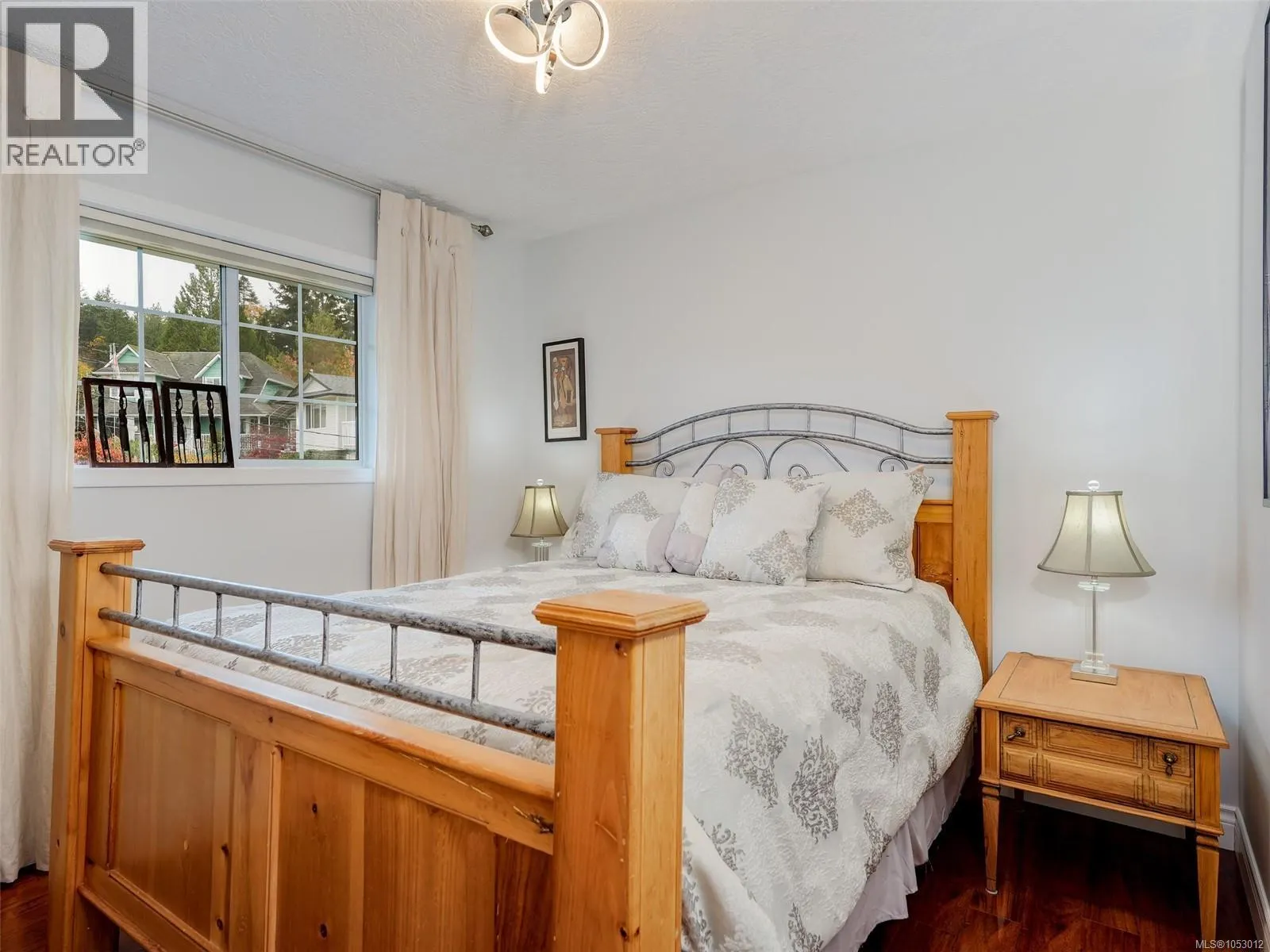 1464 Patricia Pl