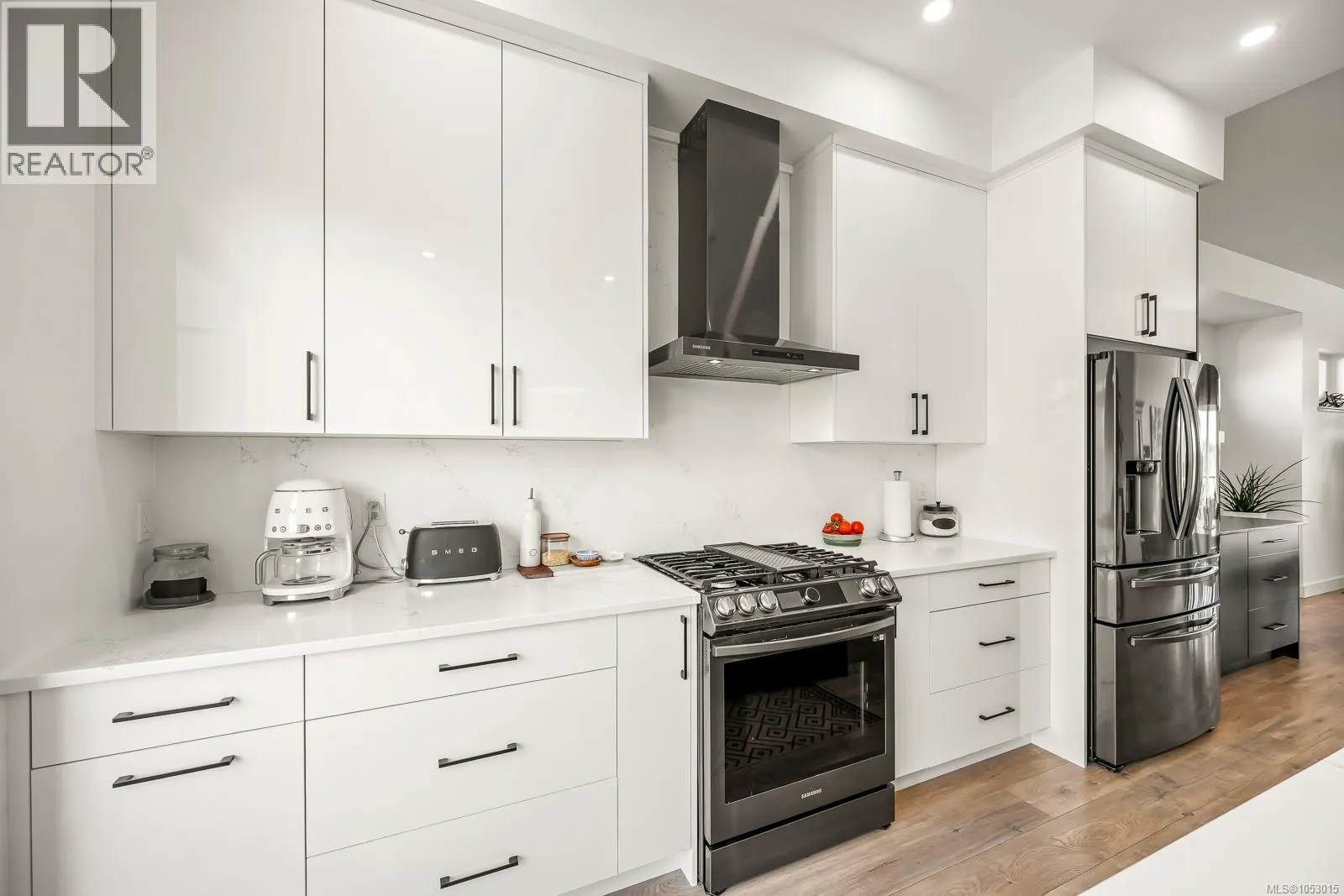 3376 Eagleview Cres
