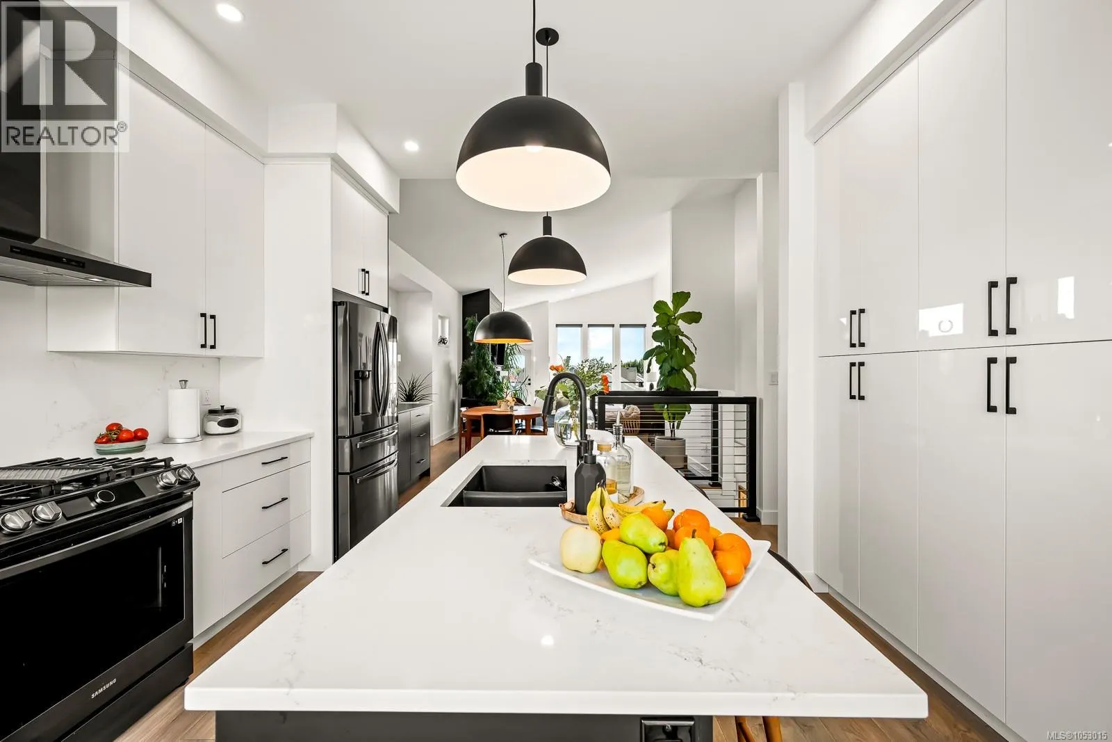 3376 Eagleview Cres