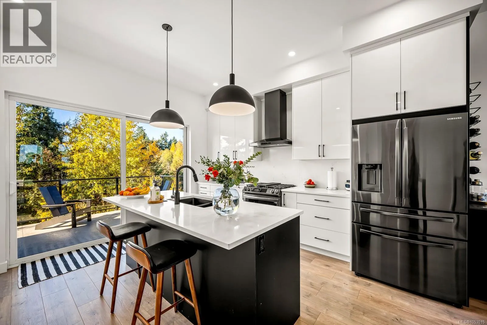 3376 Eagleview Cres