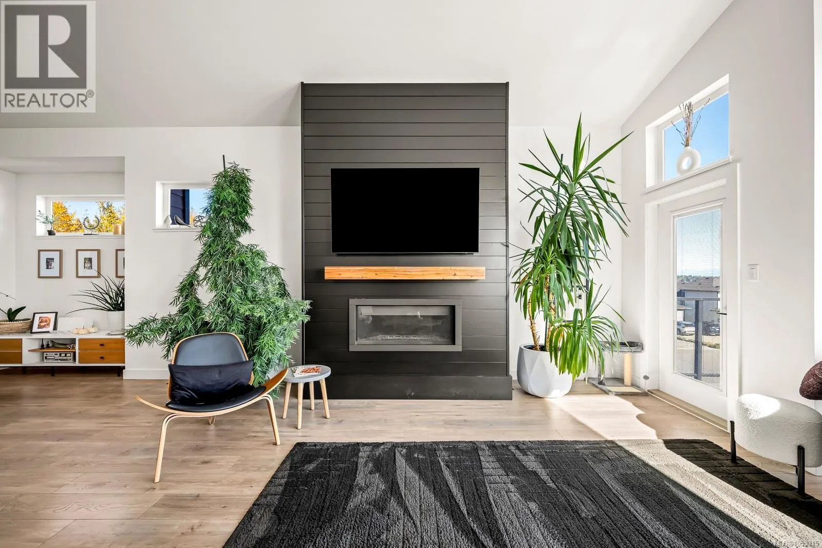 3376 Eagleview Cres