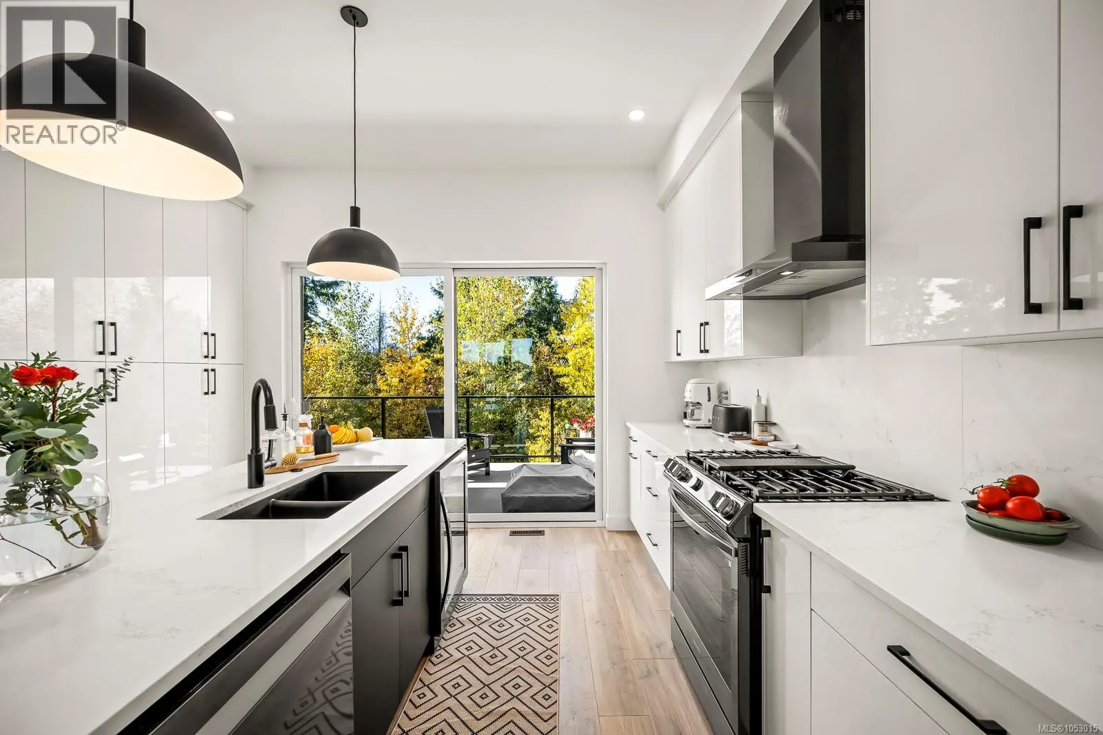 3376 Eagleview Cres