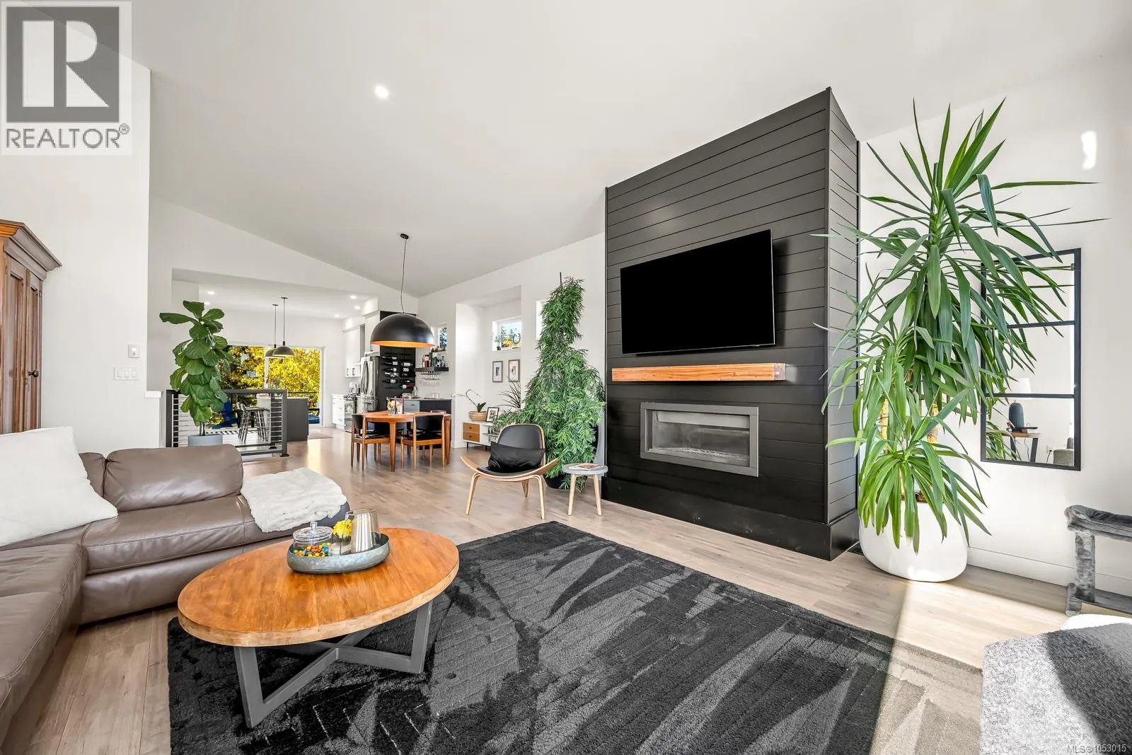 3376 Eagleview Cres