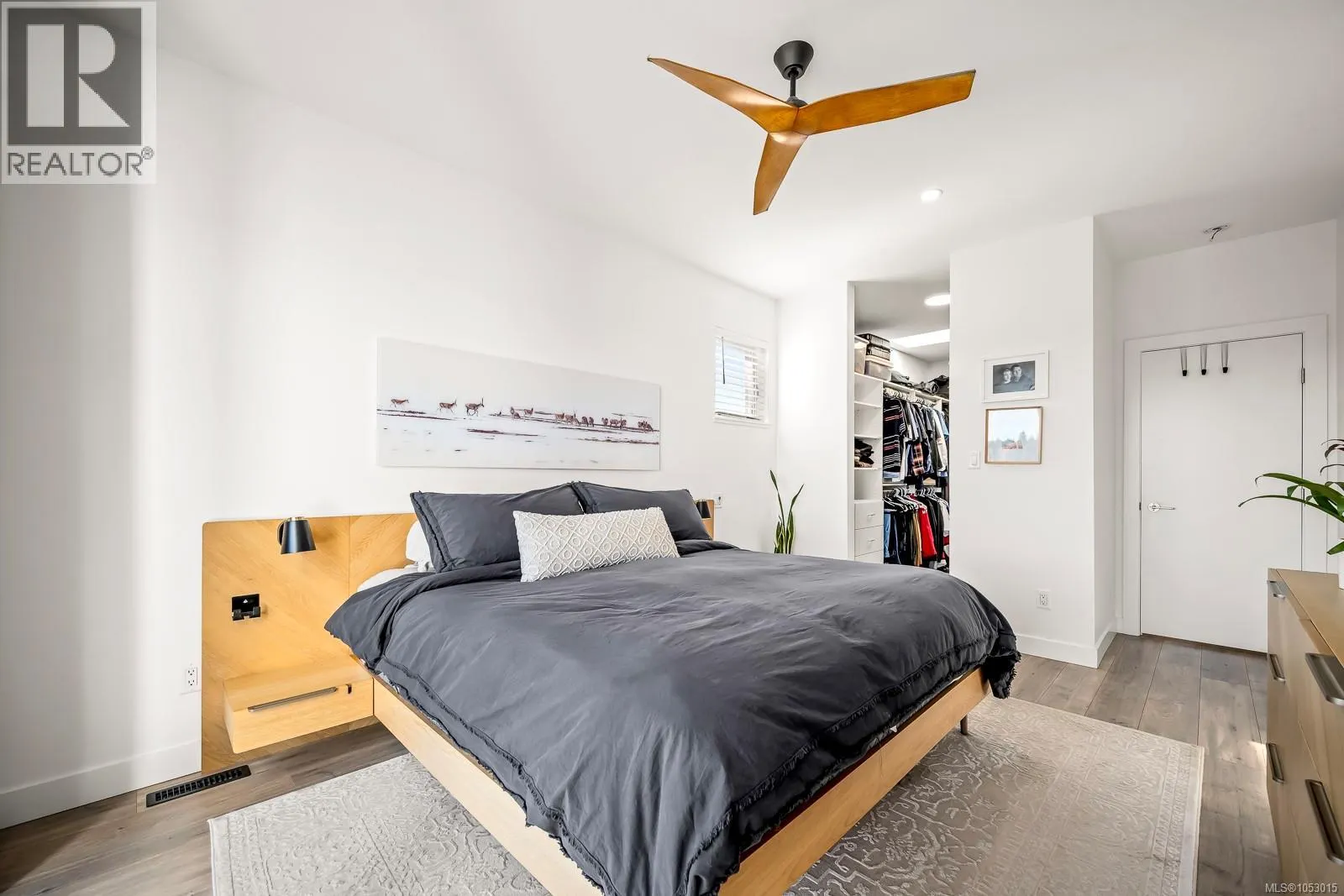 3376 Eagleview Cres