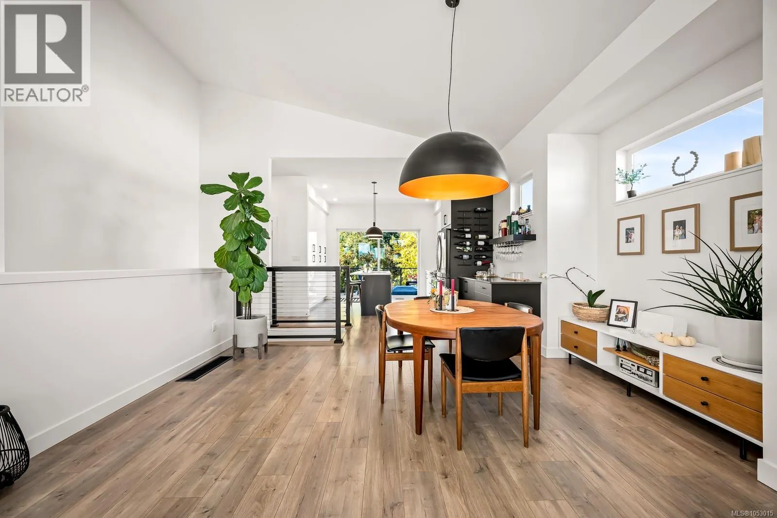3376 Eagleview Cres
