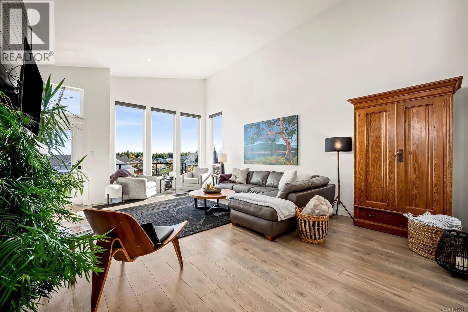 3376 Eagleview Cres
