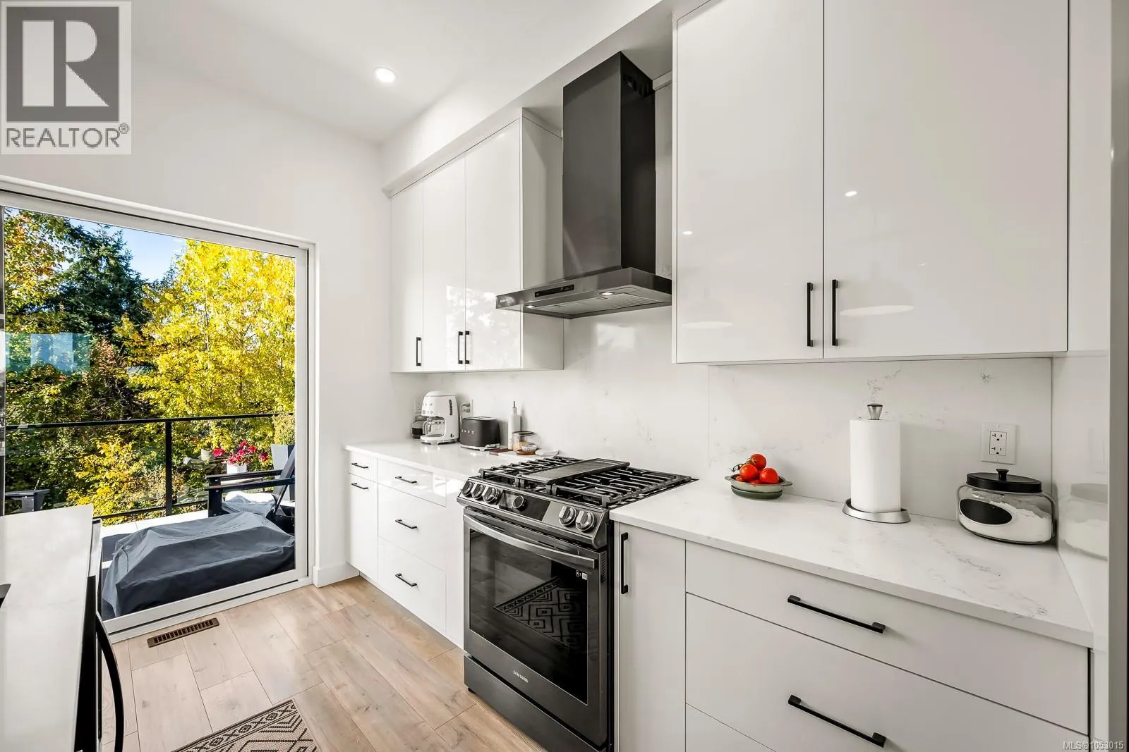 3376 Eagleview Cres
