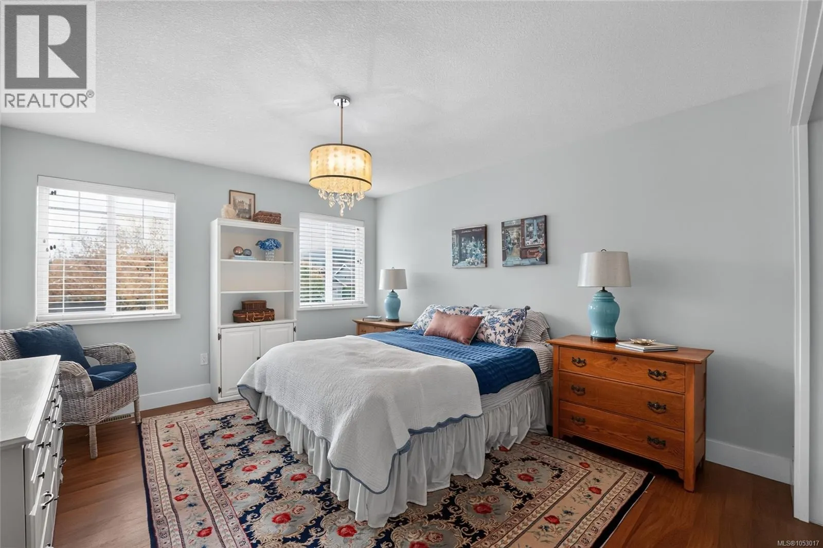 294 Crabapple Cres