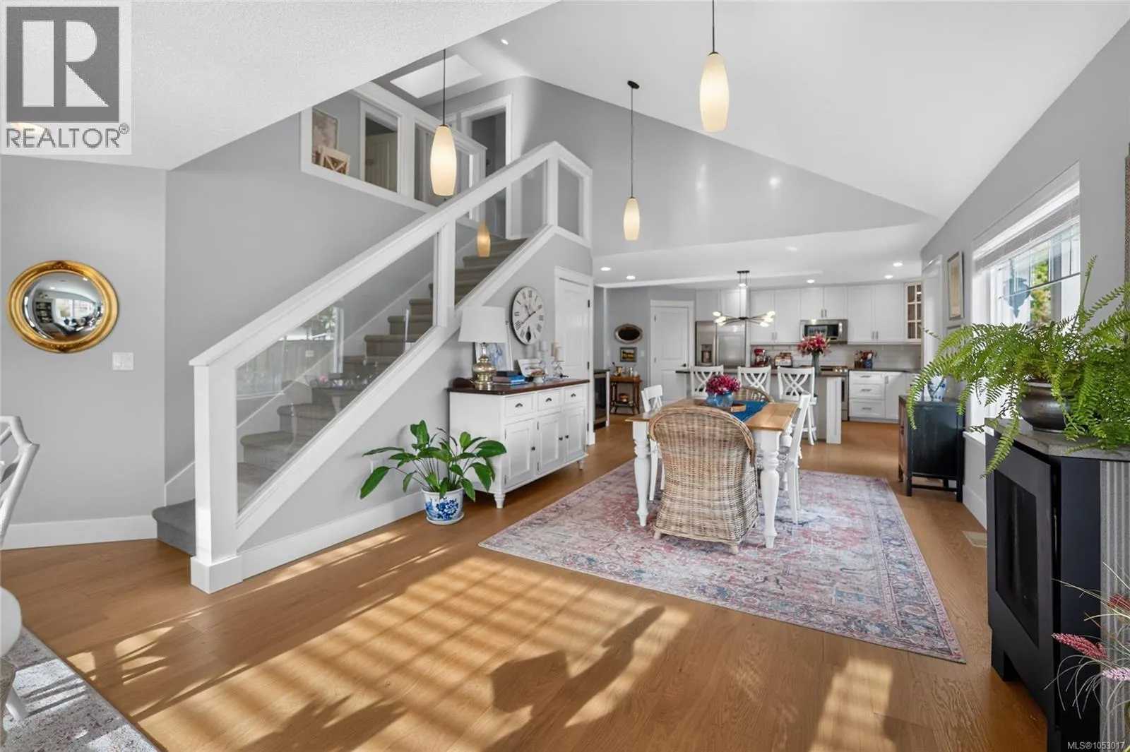 294 Crabapple Cres