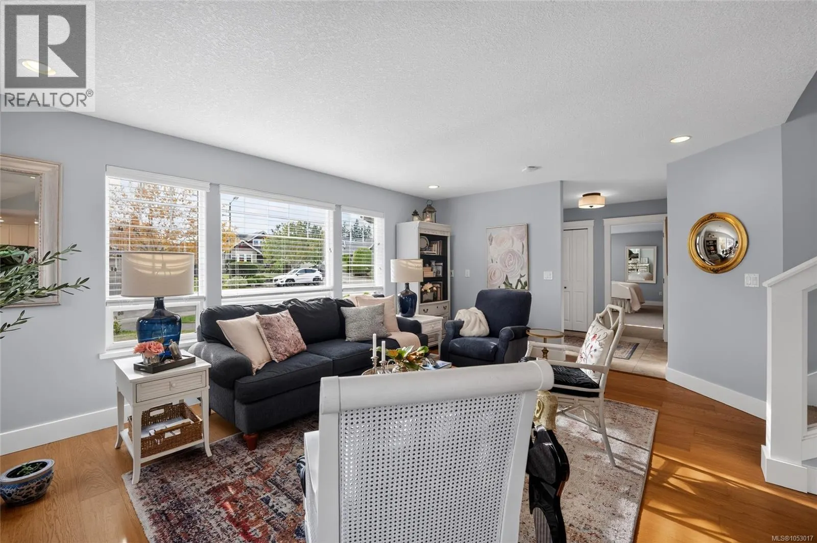 294 Crabapple Cres