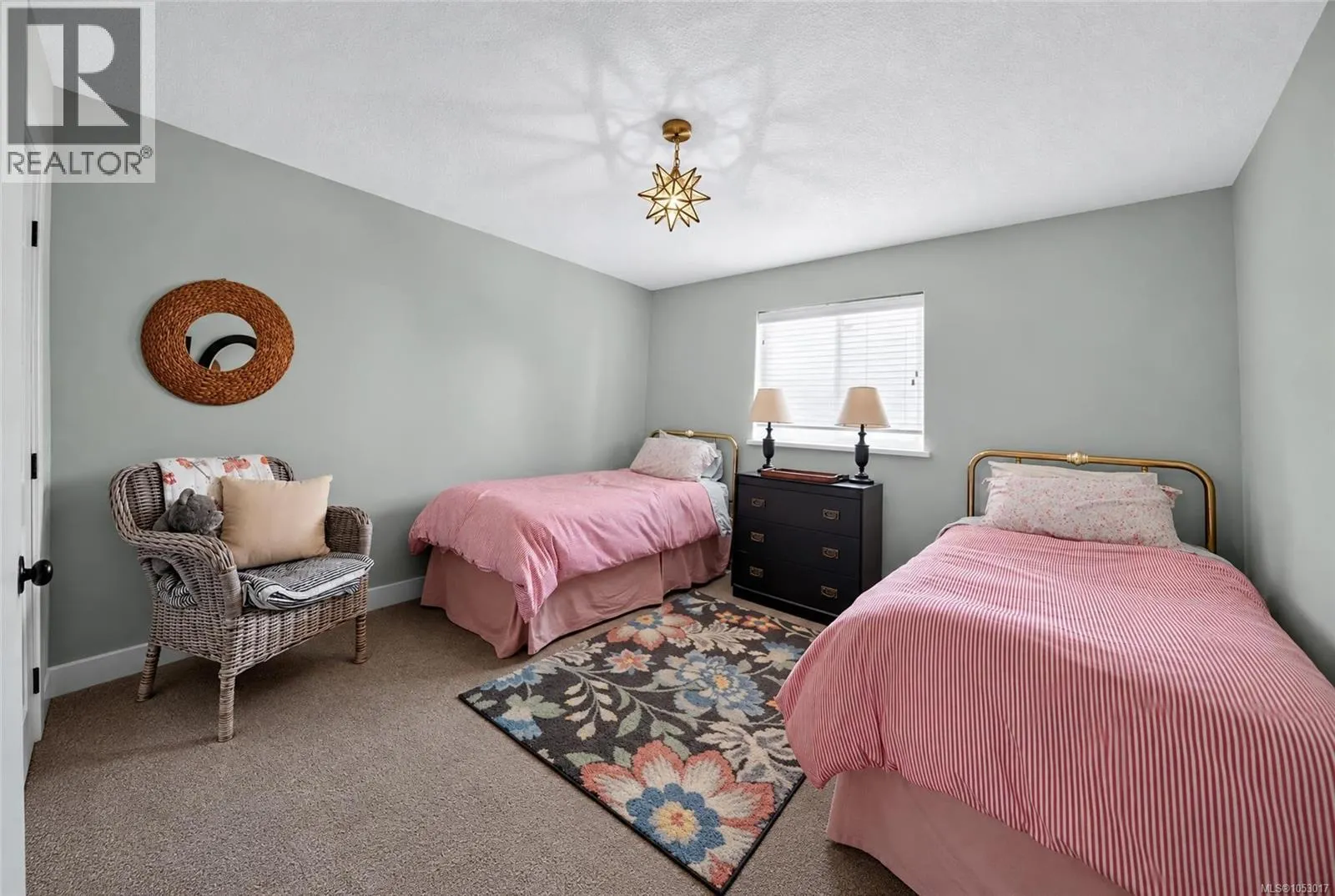 294 Crabapple Cres