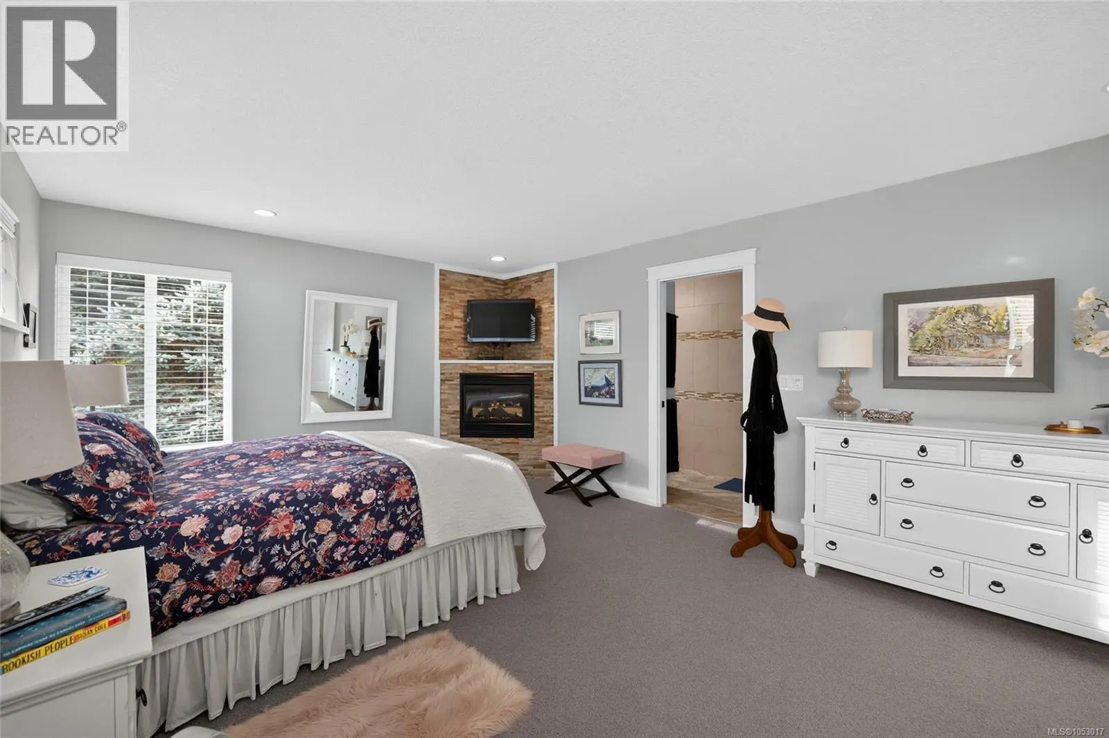 294 Crabapple Cres