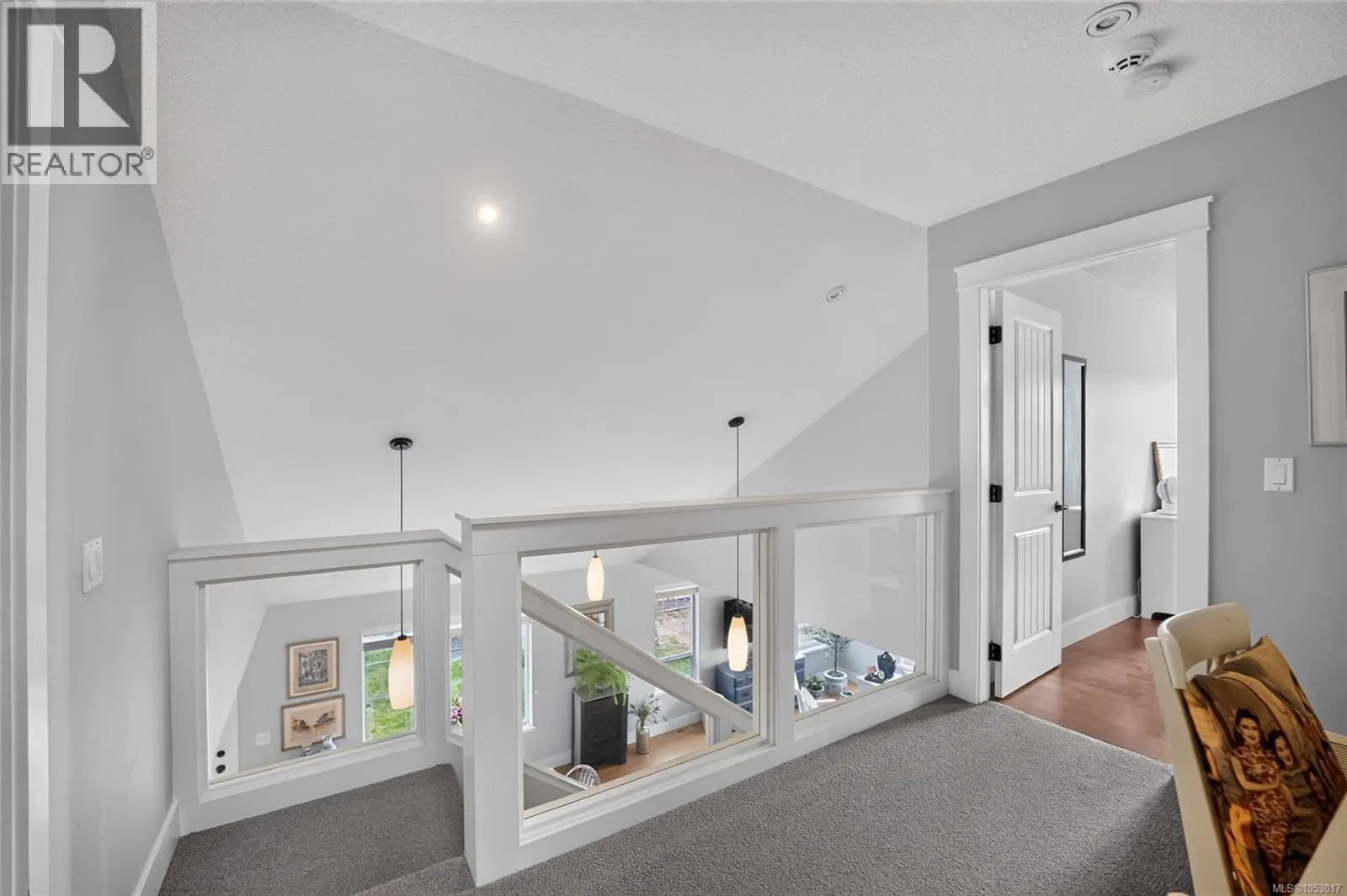 294 Crabapple Cres