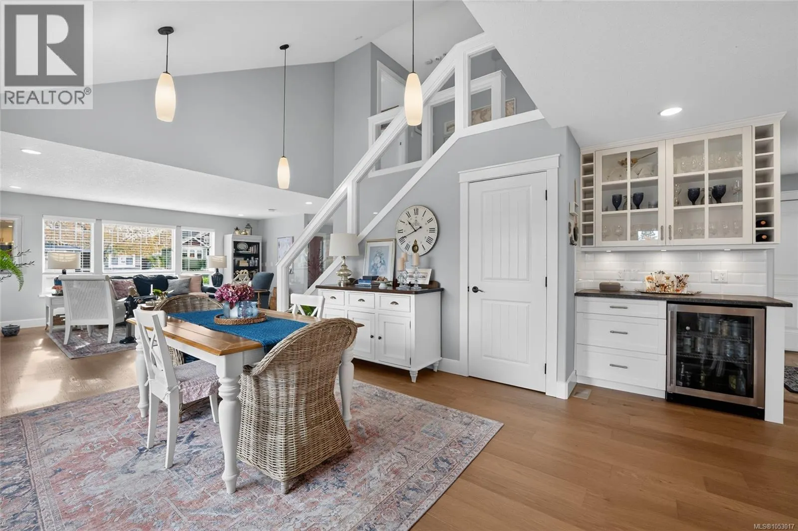 294 Crabapple Cres