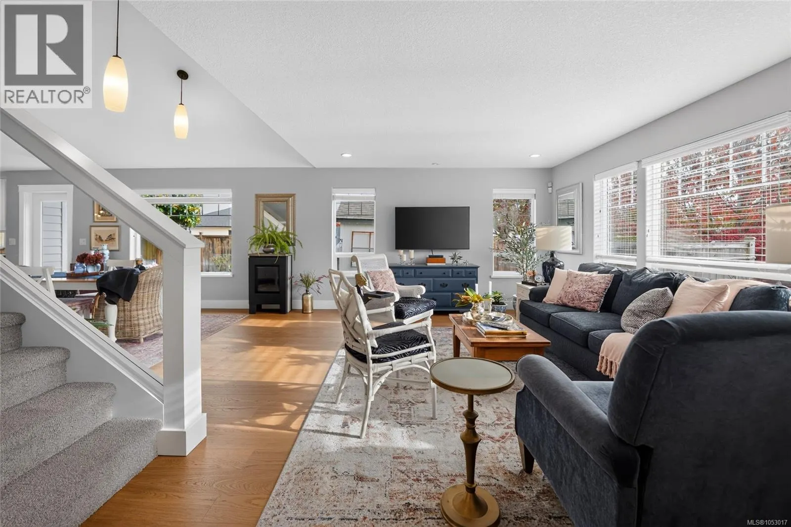 294 Crabapple Cres