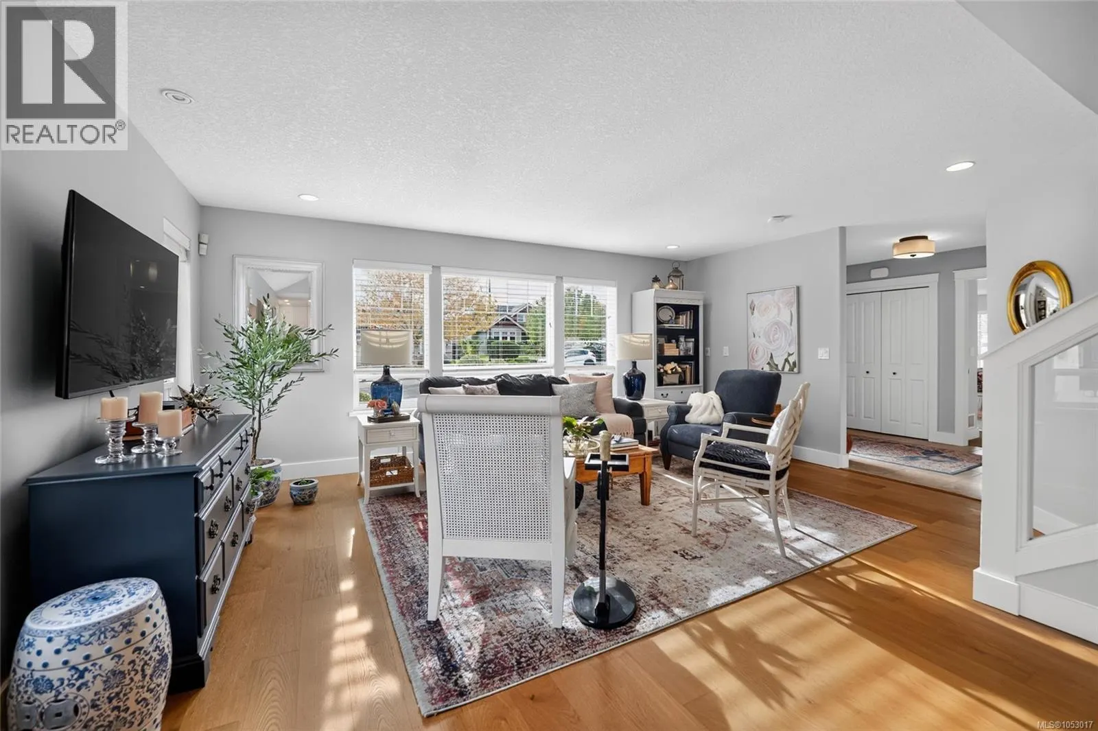 294 Crabapple Cres