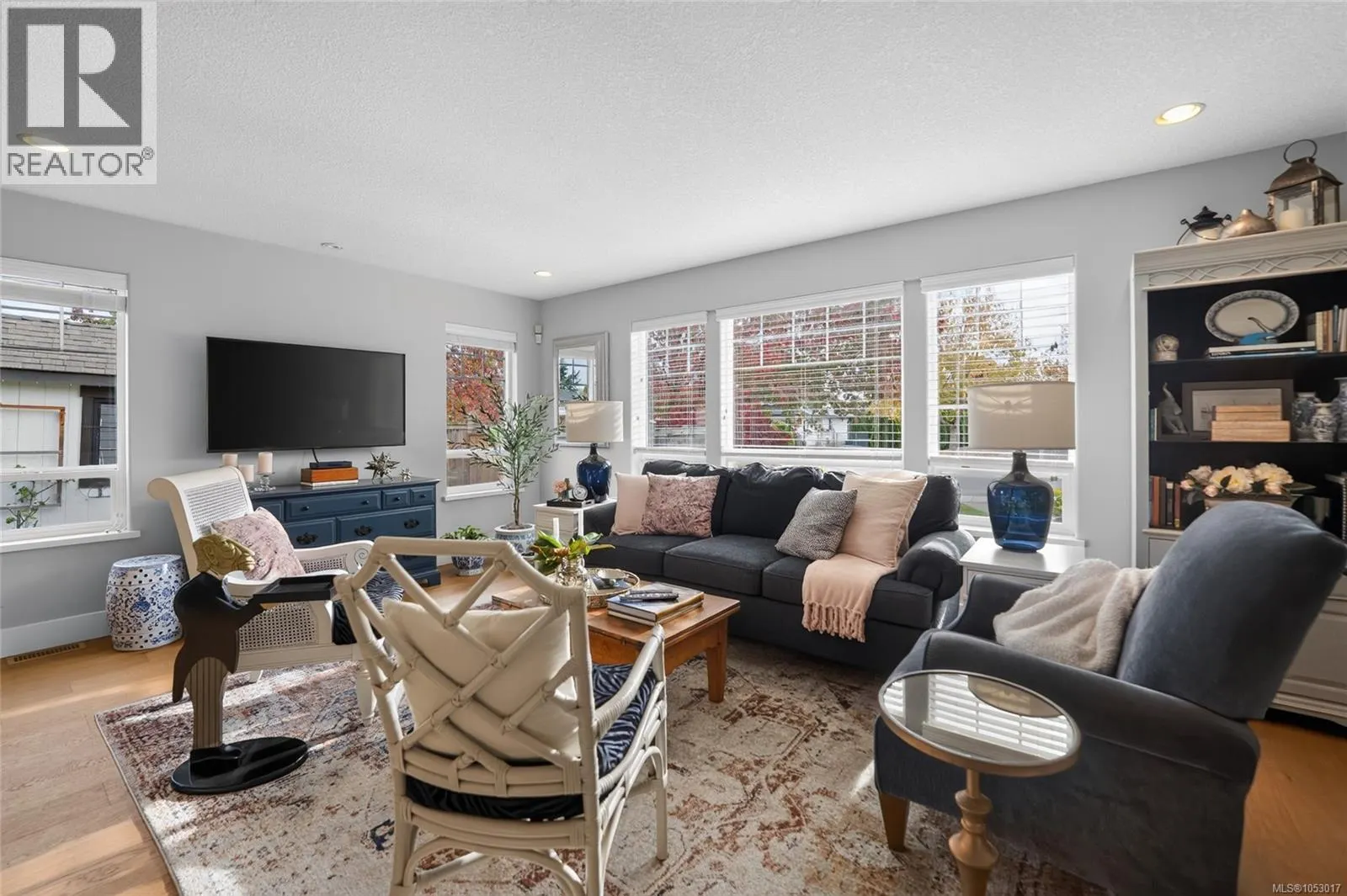 294 Crabapple Cres
