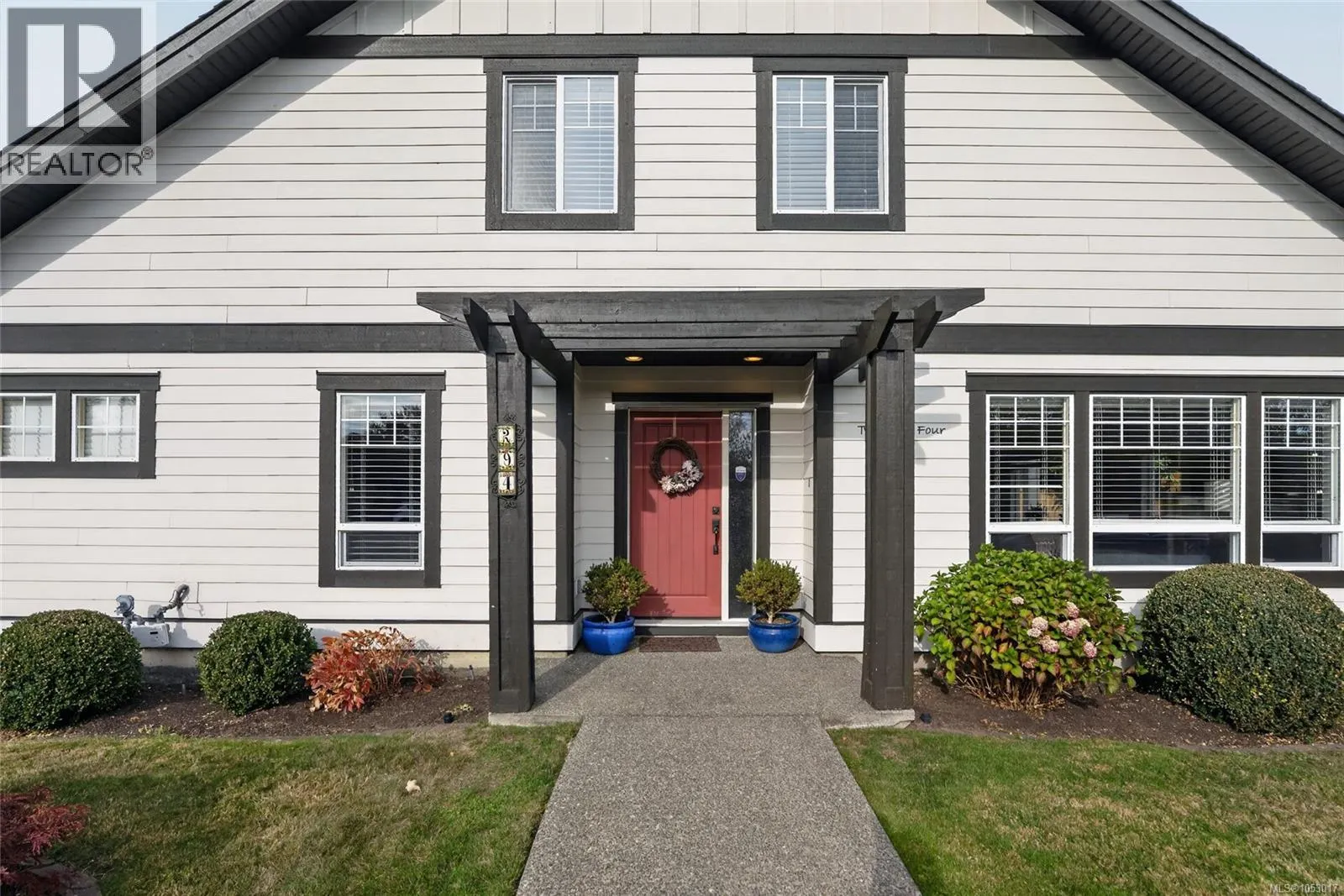 294 Crabapple Cres