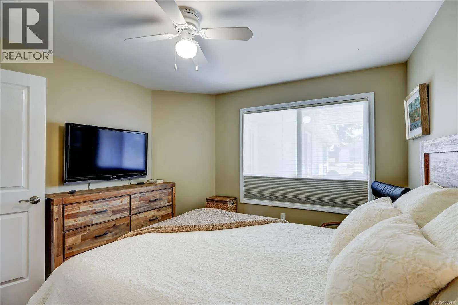 201 330 Dogwood St
