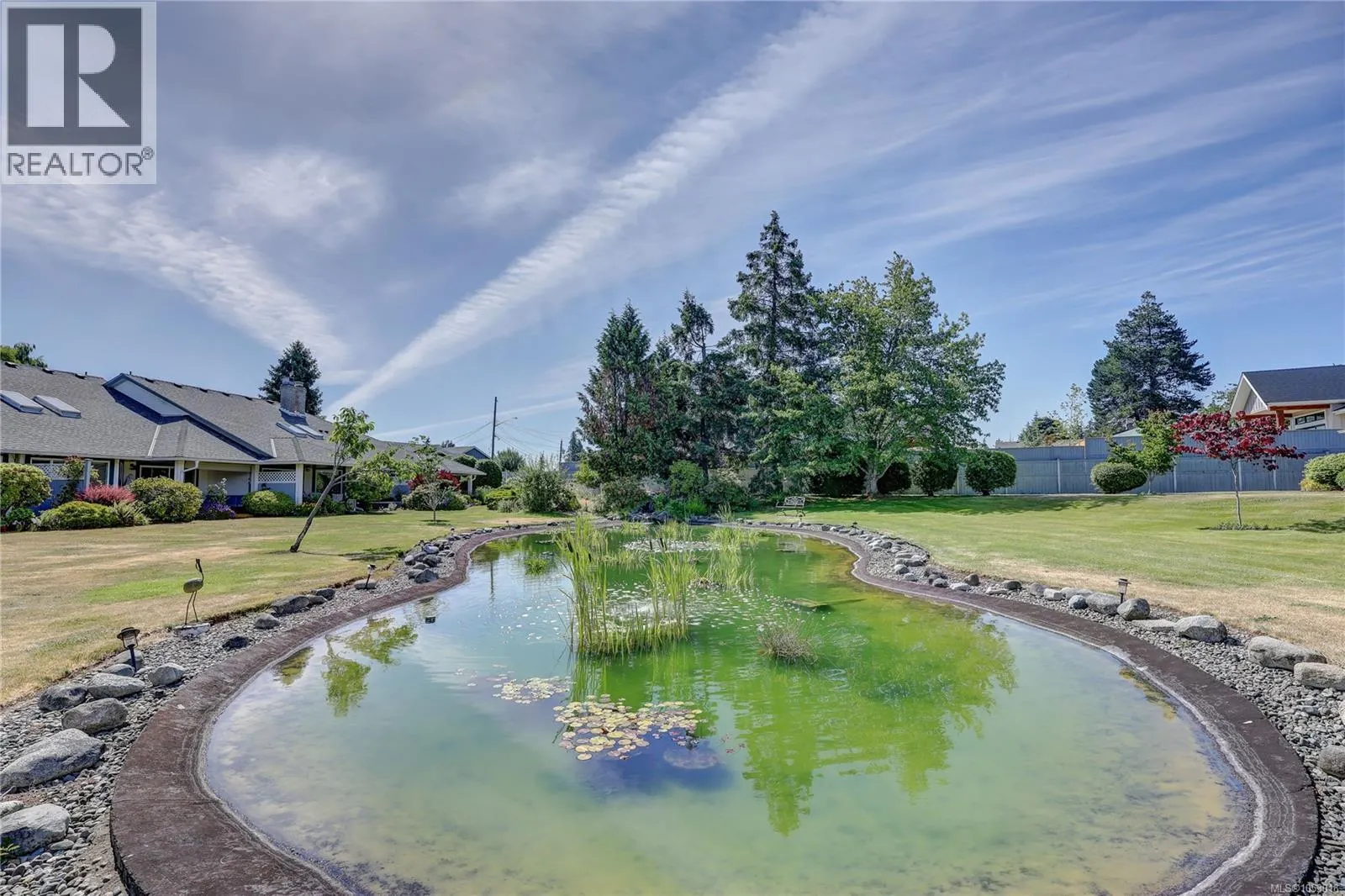 201 330 Dogwood St
