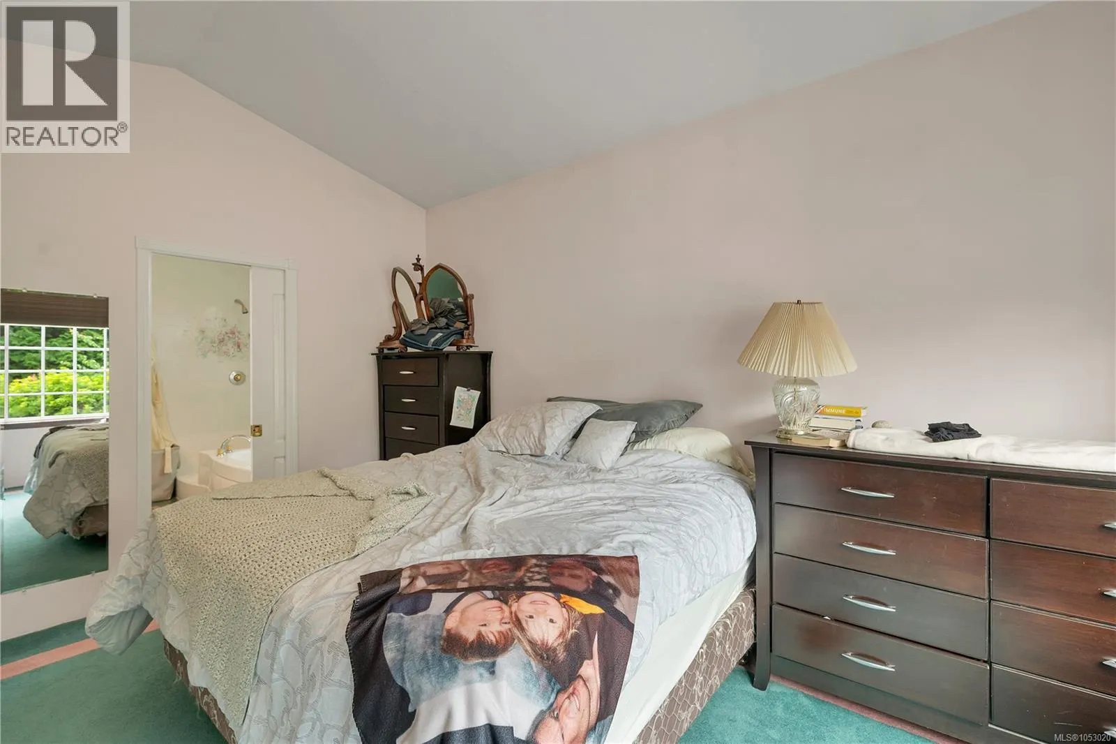 624/636 Betts Blvd