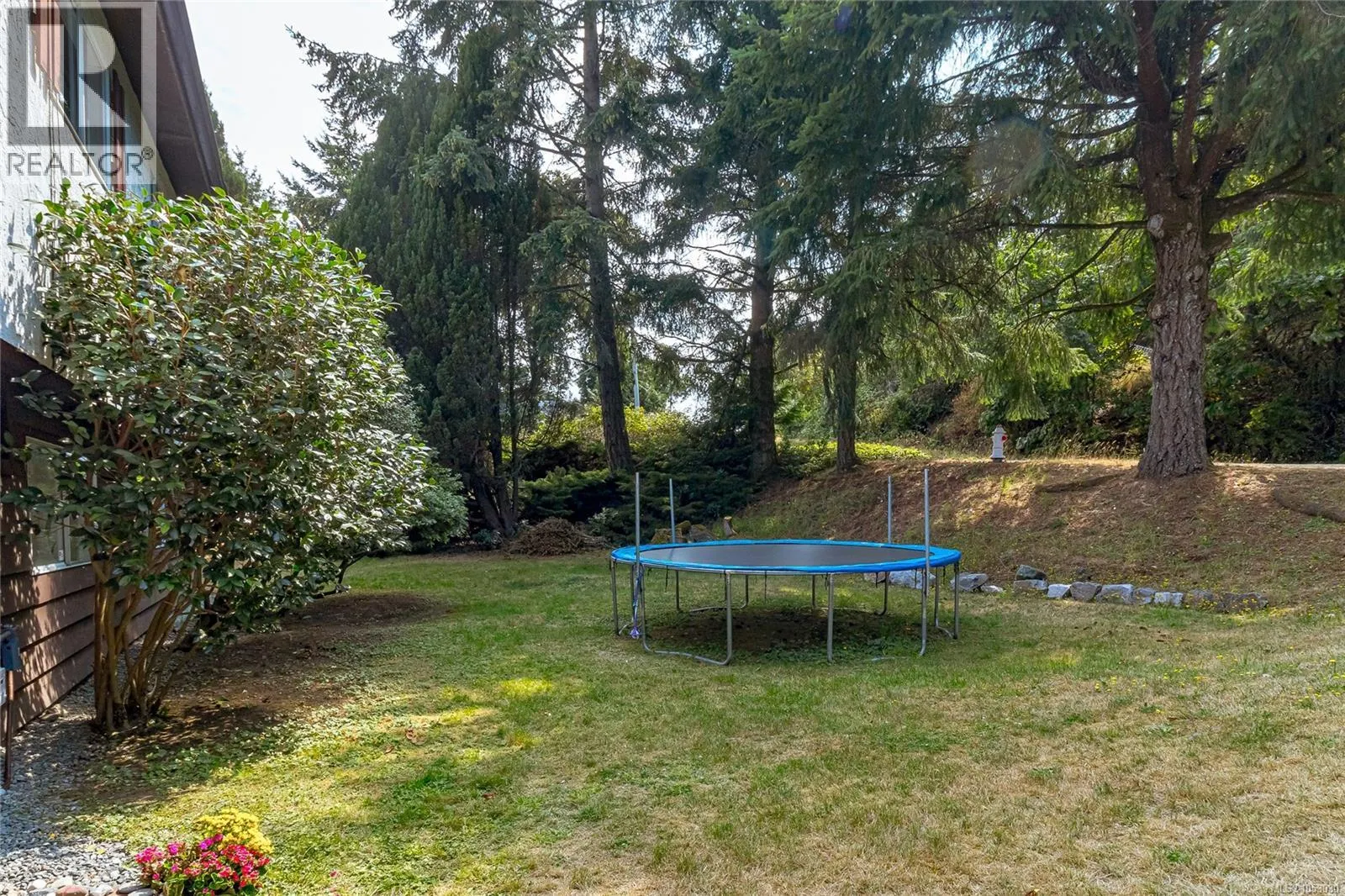 3330 Ravenwood Rd