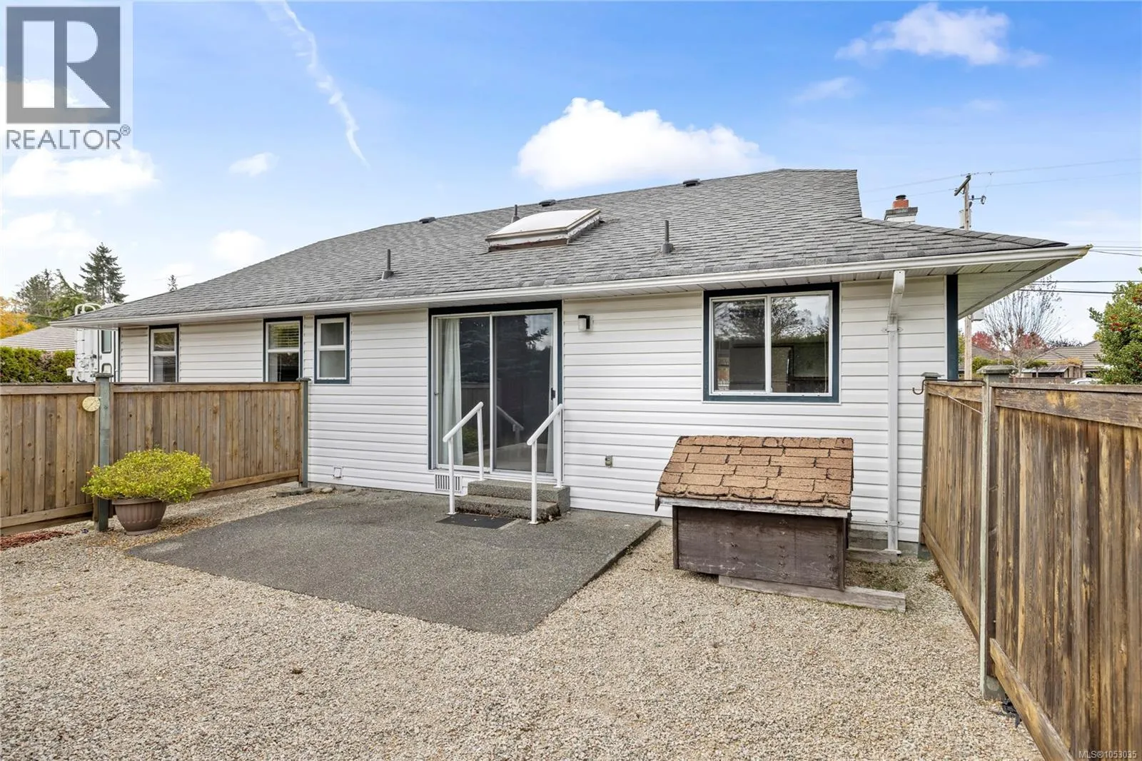 823 Yambury Rd