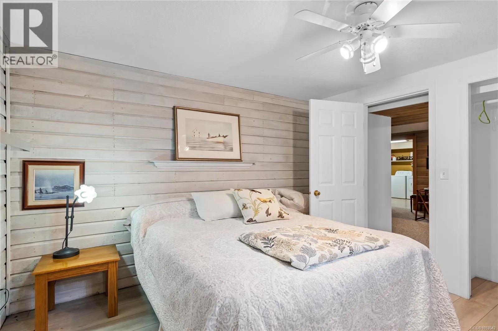 1072 Roberton Blvd