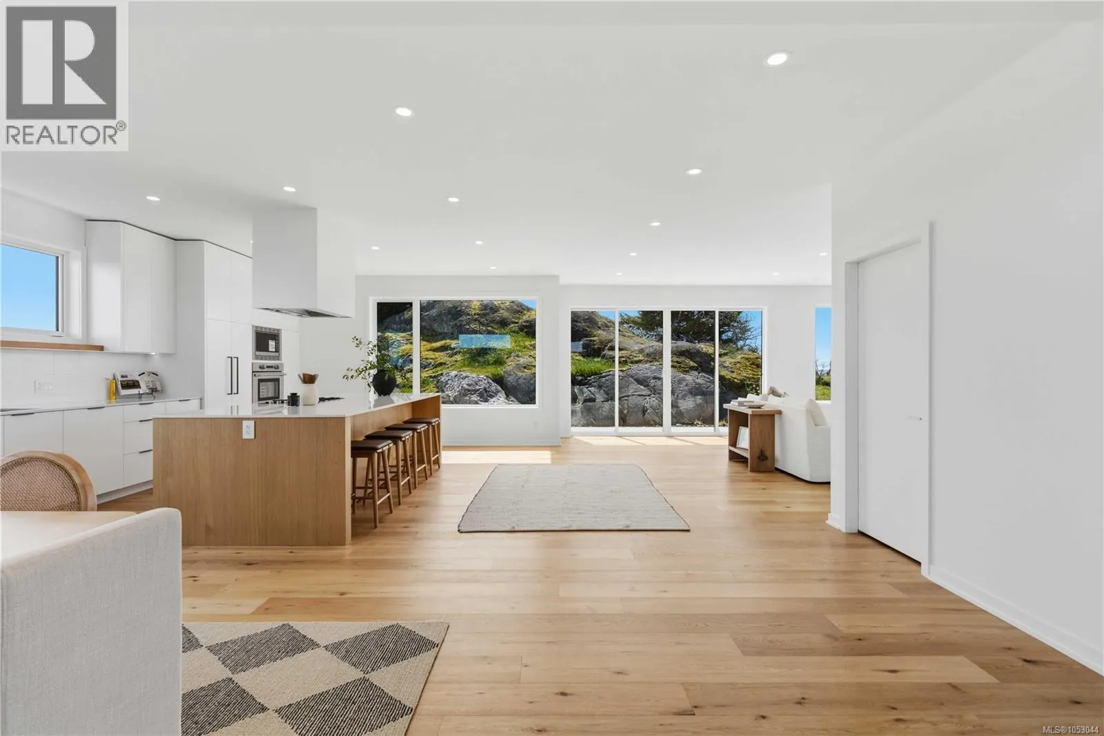3700 Kootenay Pl