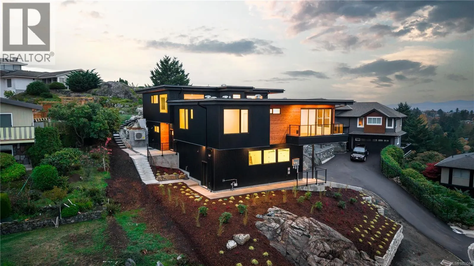 3700 Kootenay Pl
