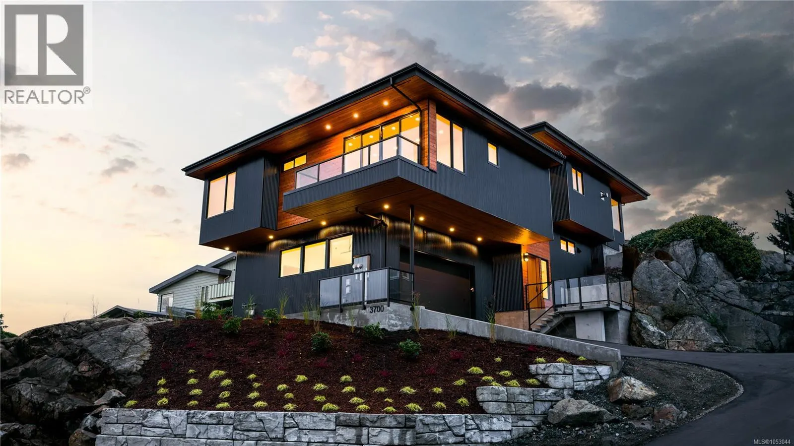 3700 Kootenay Pl