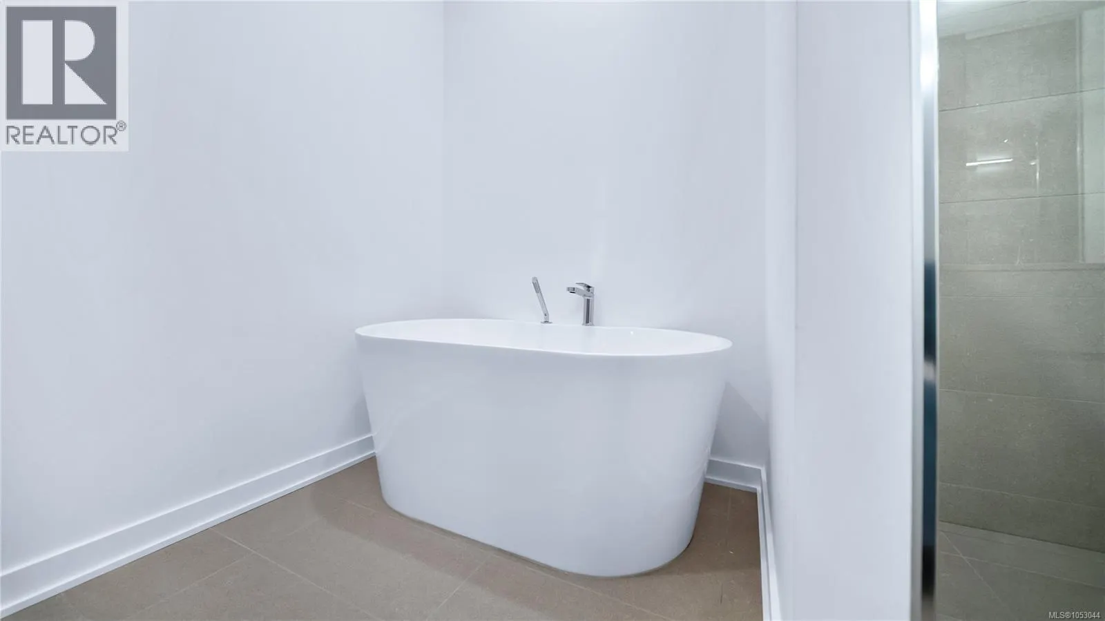 3700 Kootenay Pl
