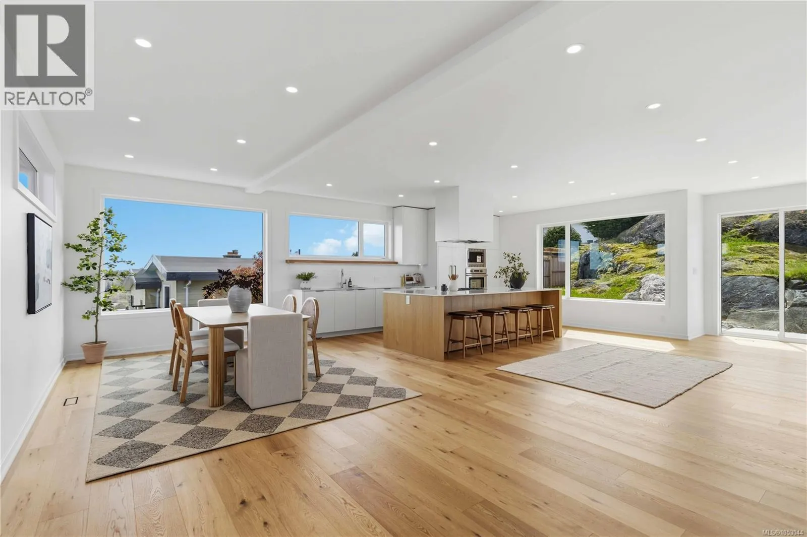 3700 Kootenay Pl