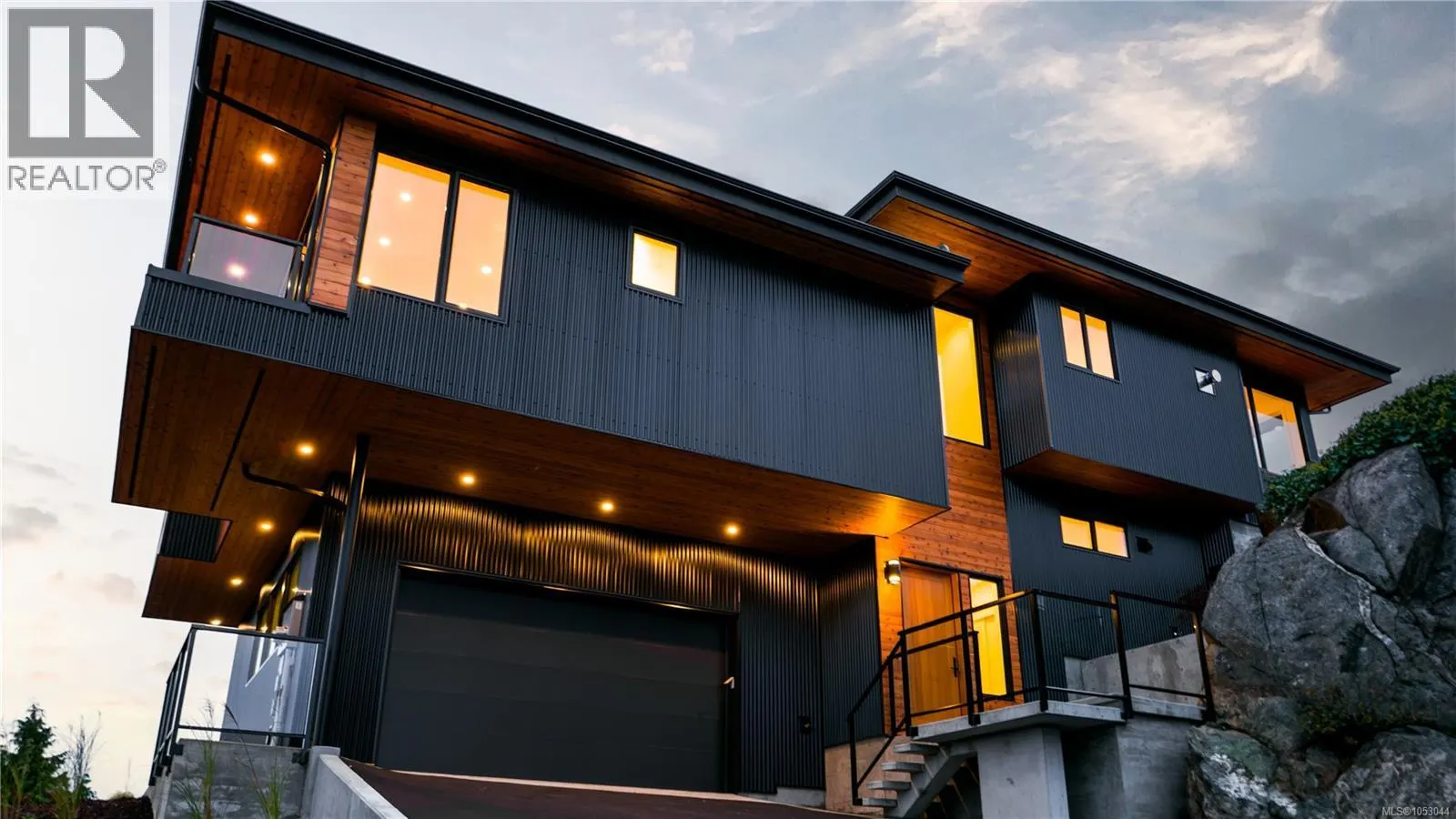 3700 Kootenay Pl