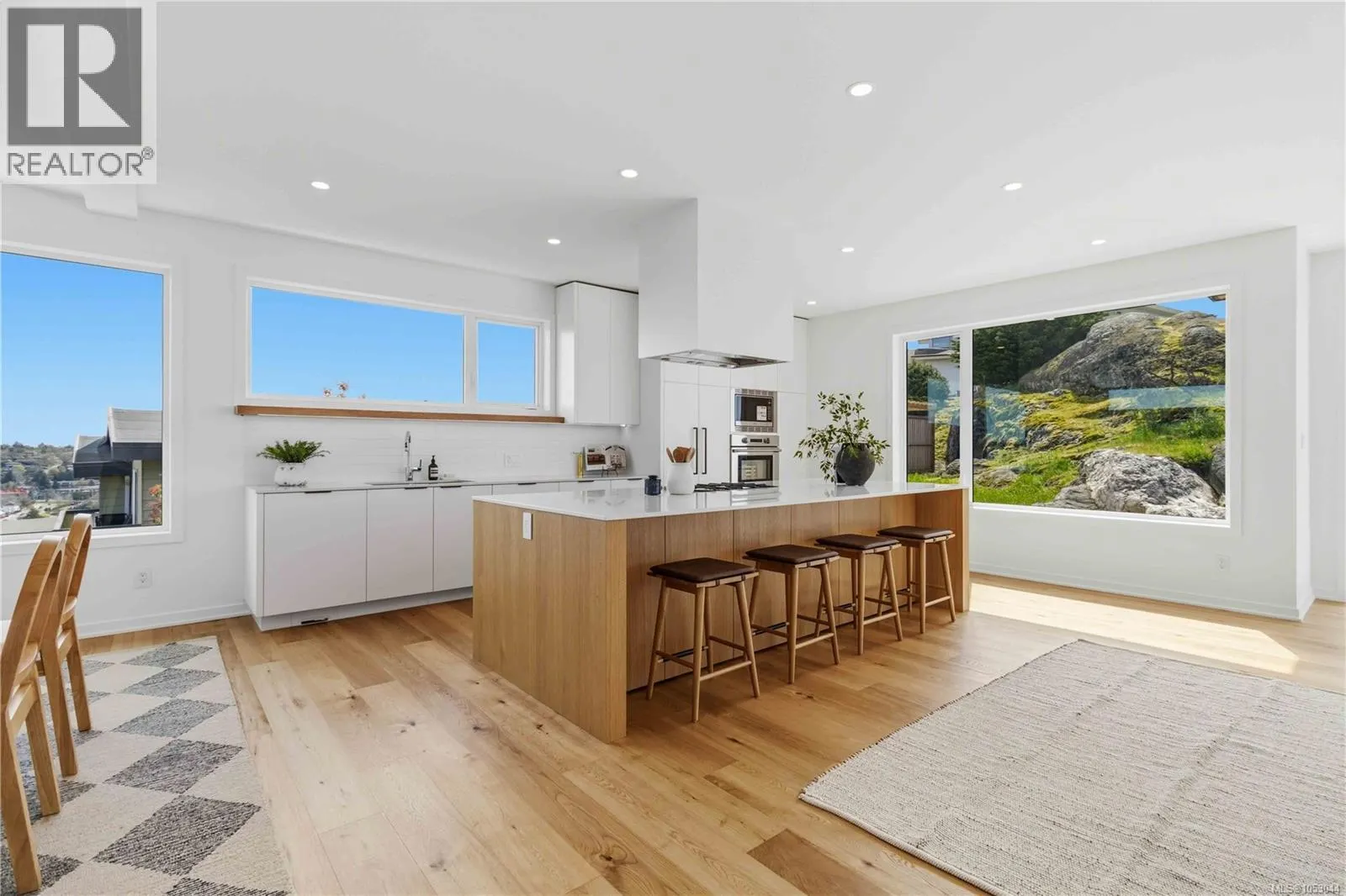 3700 Kootenay Pl